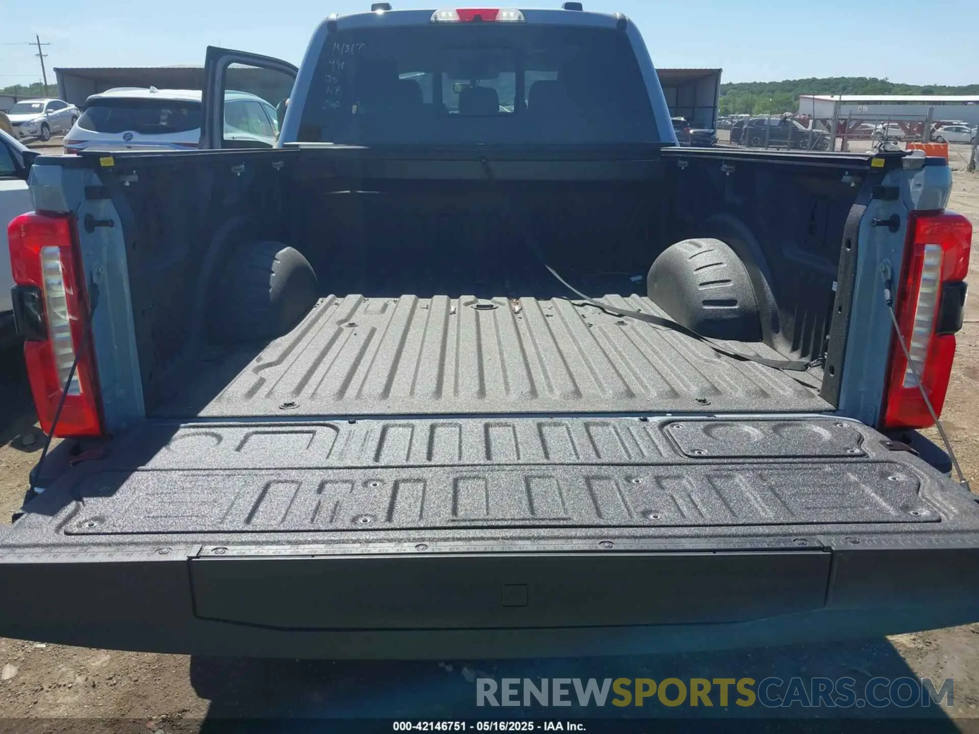 16 fotografías del automóvil dañado 1FT8W2BMXREF76207 FORD F-250 2024