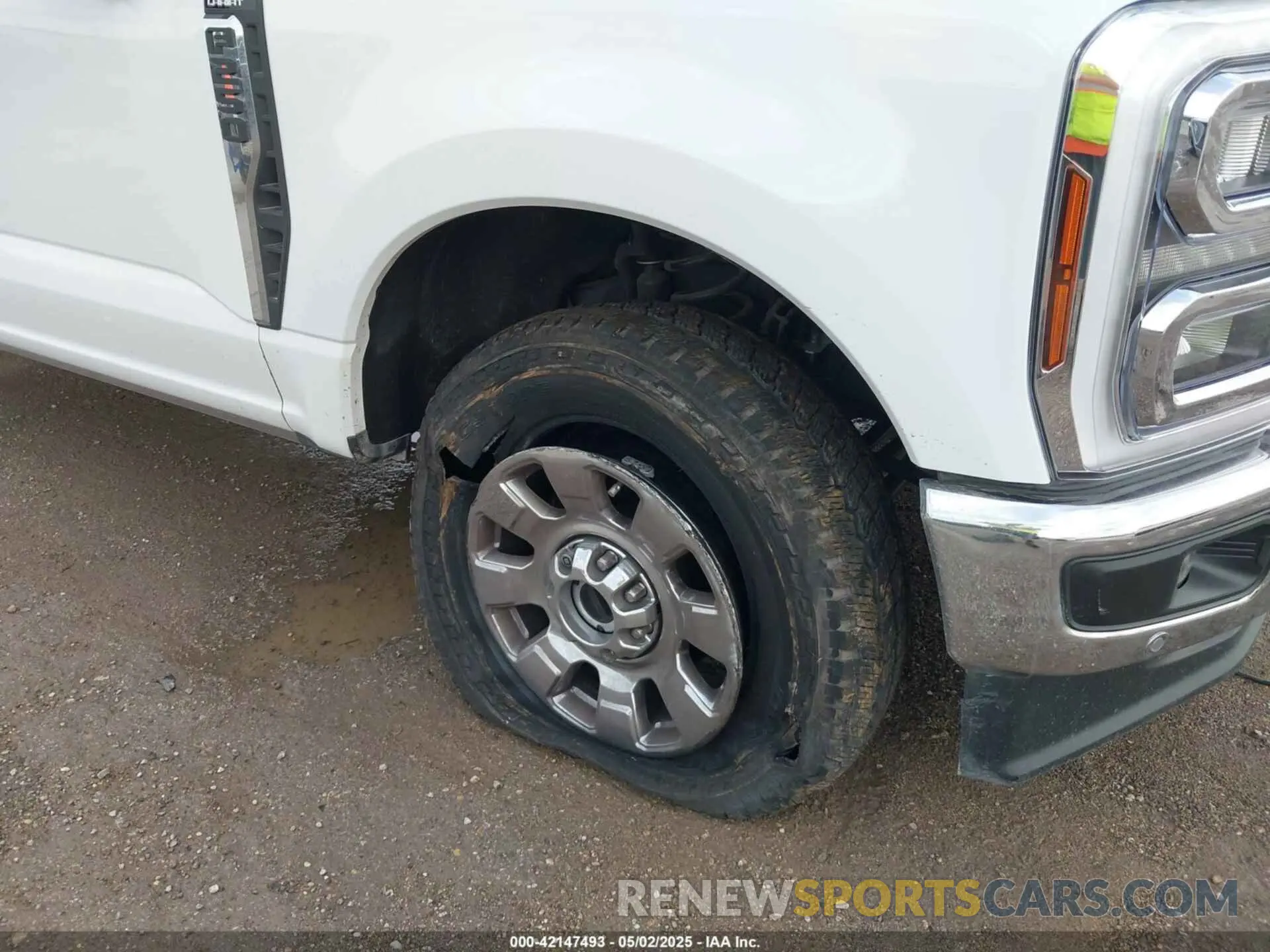 6 fotografías del automóvil dañado 1FT8W2BN4REE97480 FORD F-250 2024