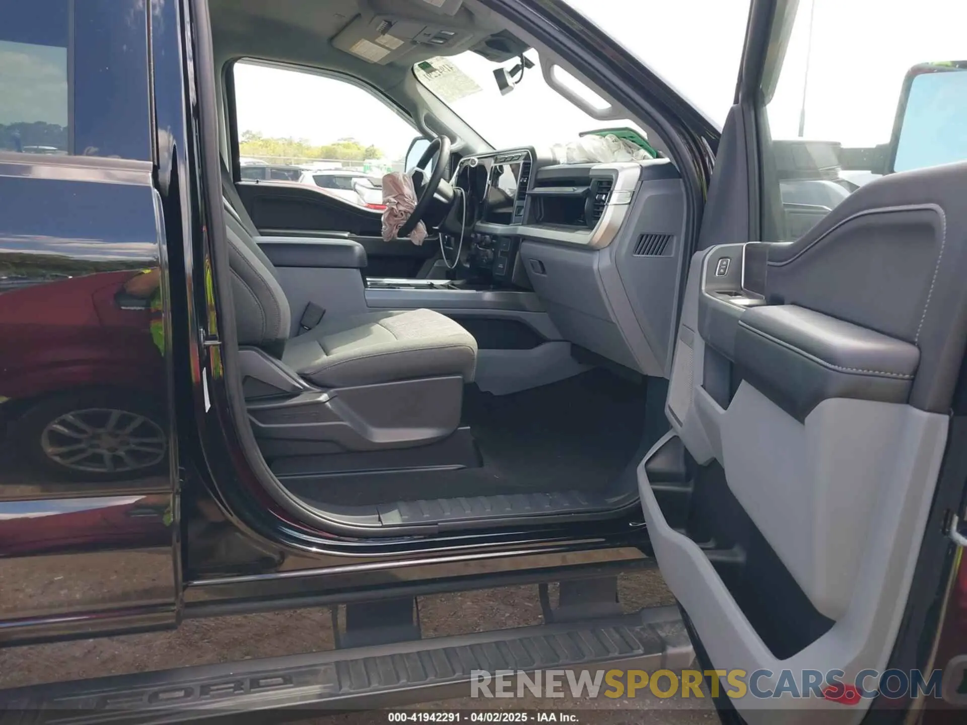 5 fotografías del automóvil dañado 1FT8W2BN6REC72316 FORD F-250 2024