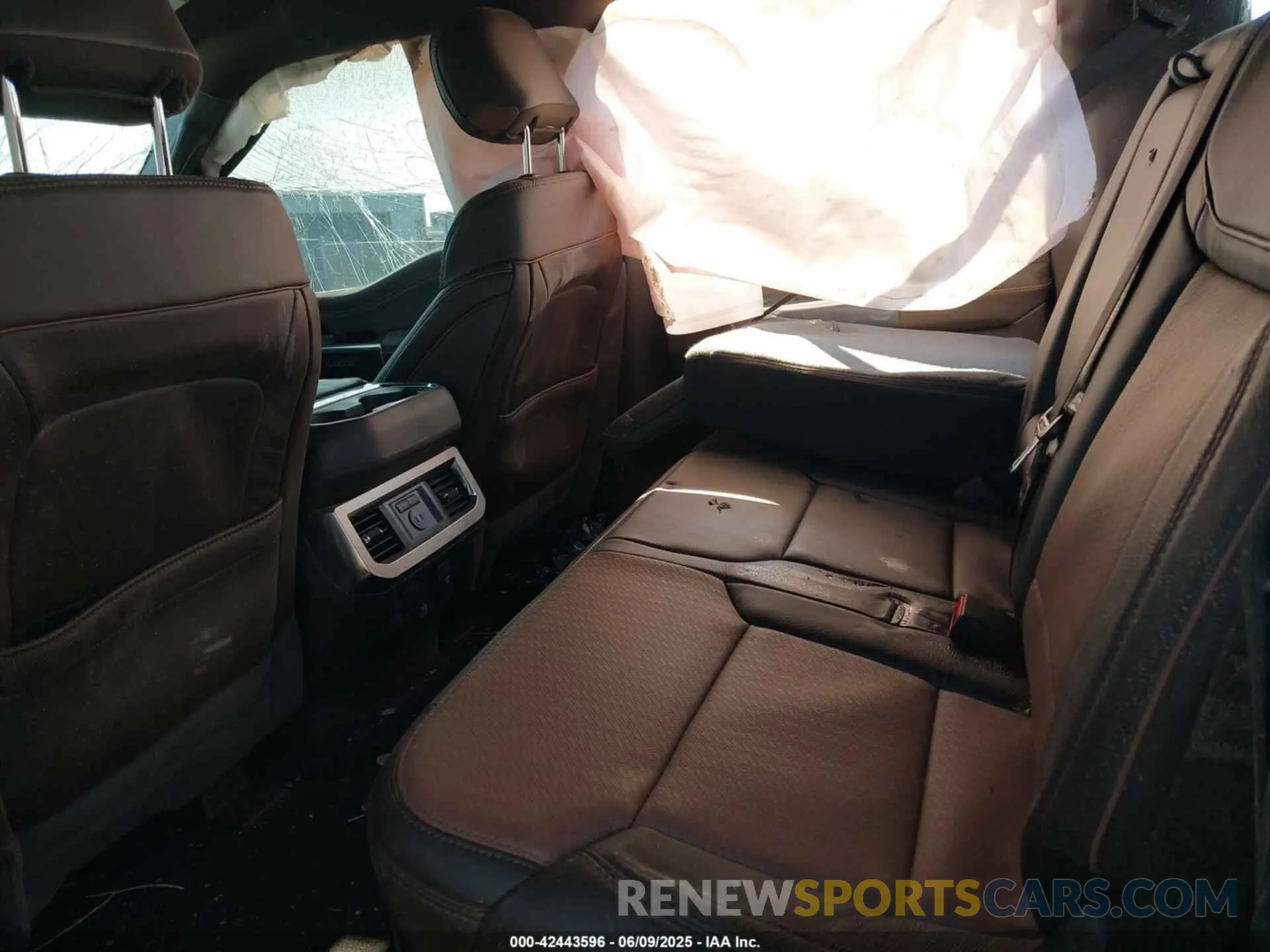 7 fotografías del automóvil dañado 1FT8W2BT4RED00774 FORD F-250 2024