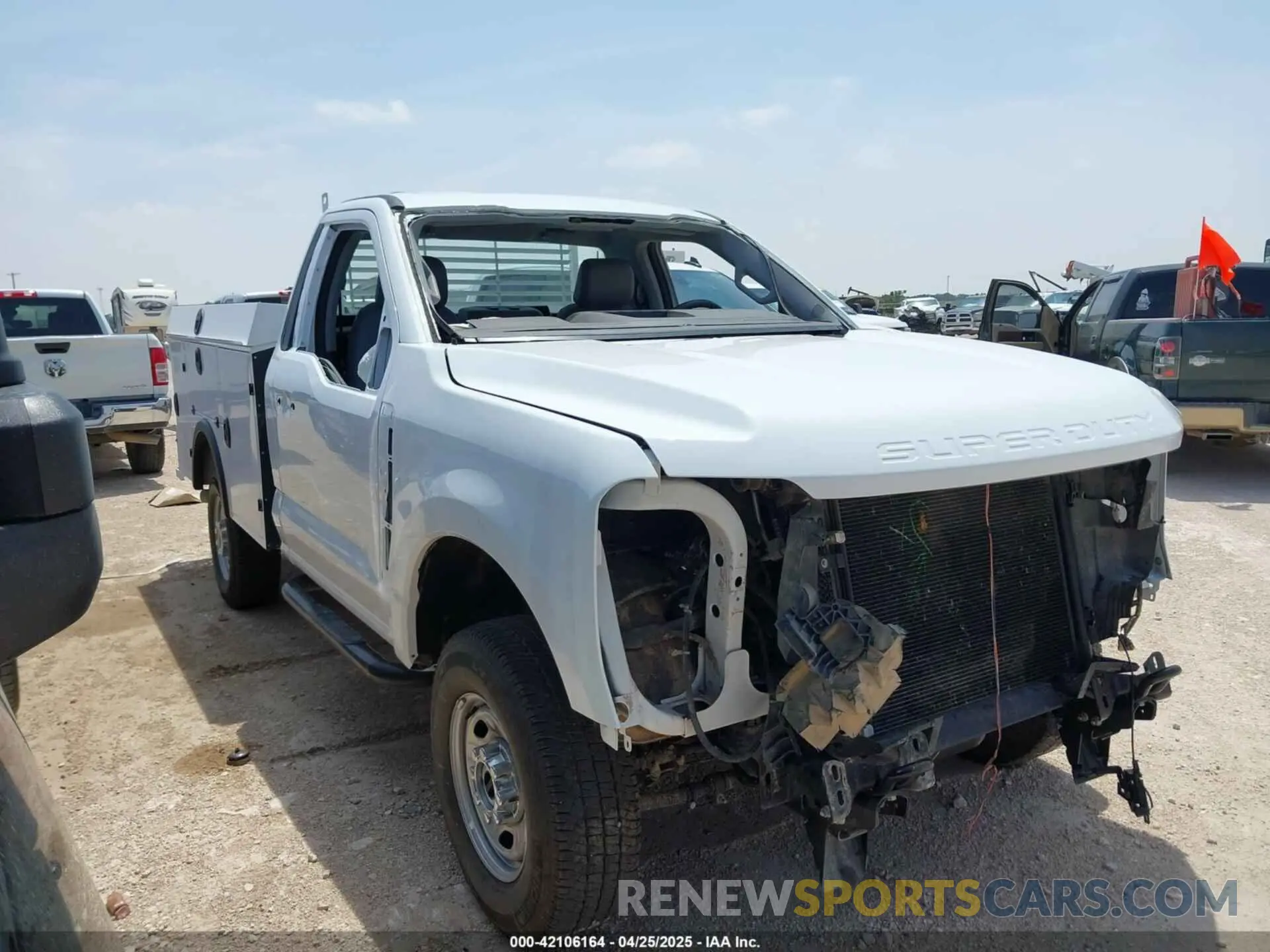 13 fotografías del automóvil dañado 1FTBF2BA5REE36108 FORD F-250 2024