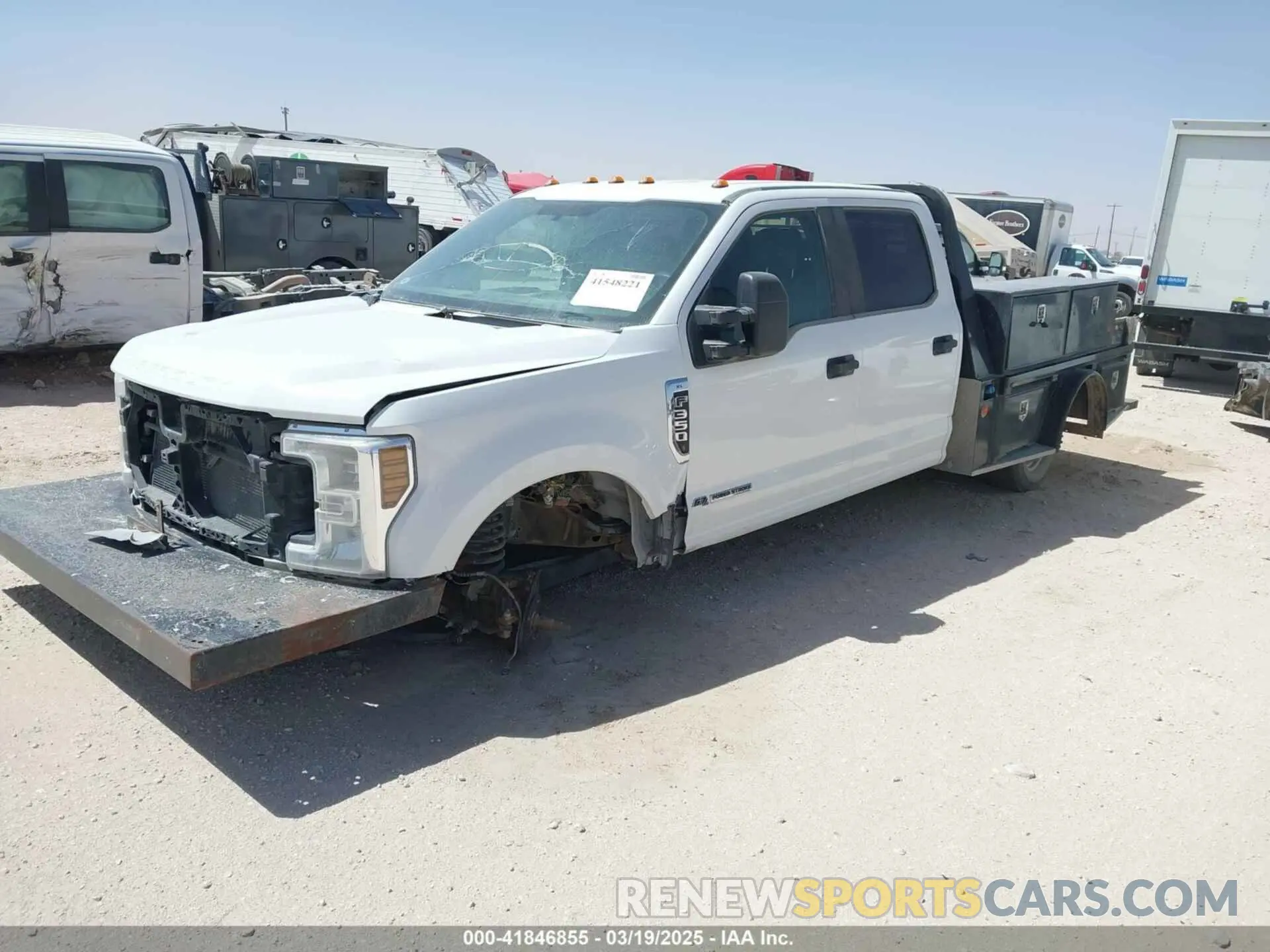 2 fotografías del automóvil dañado 1FD8W3CT7KEG48655 FORD F-350 2019