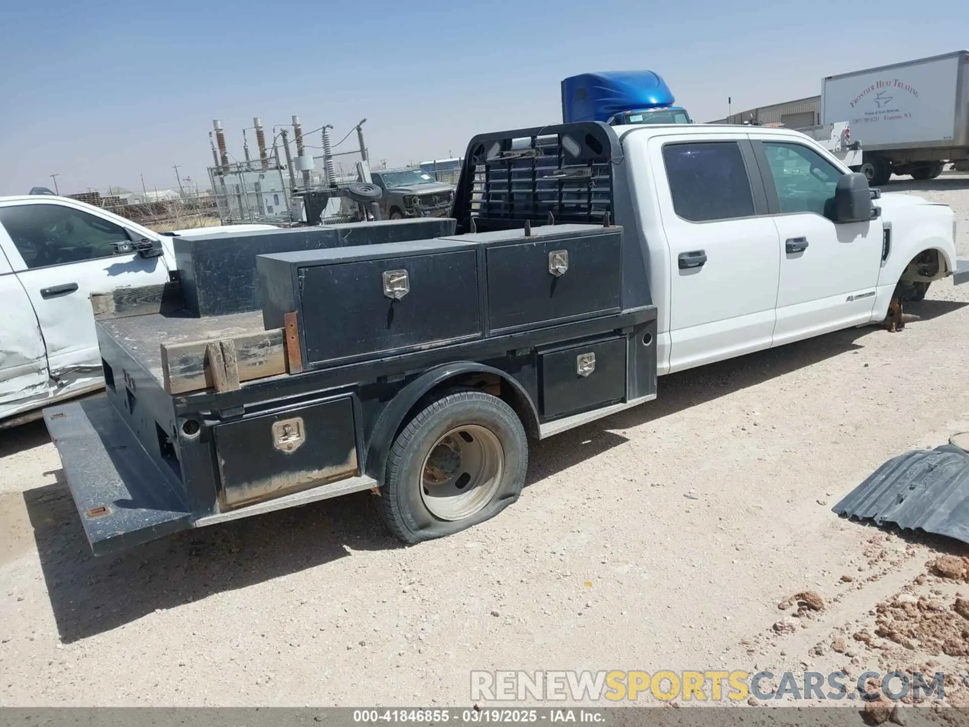 4 fotografías del automóvil dañado 1FD8W3CT7KEG48655 FORD F-350 2019