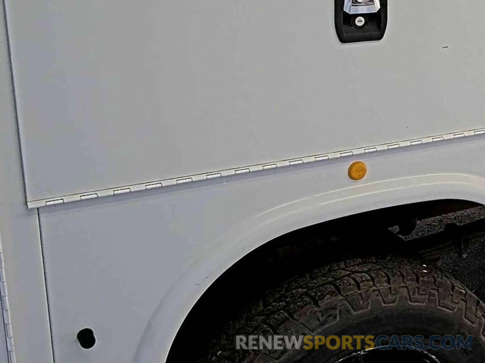 30 fotografías del automóvil dañado 1FD8W3DT5KEG49561 FORD F-350 2019