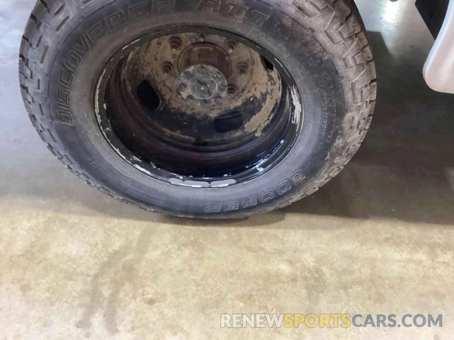 32 fotografías del automóvil dañado 1FD8W3DT5KEG49561 FORD F-350 2019