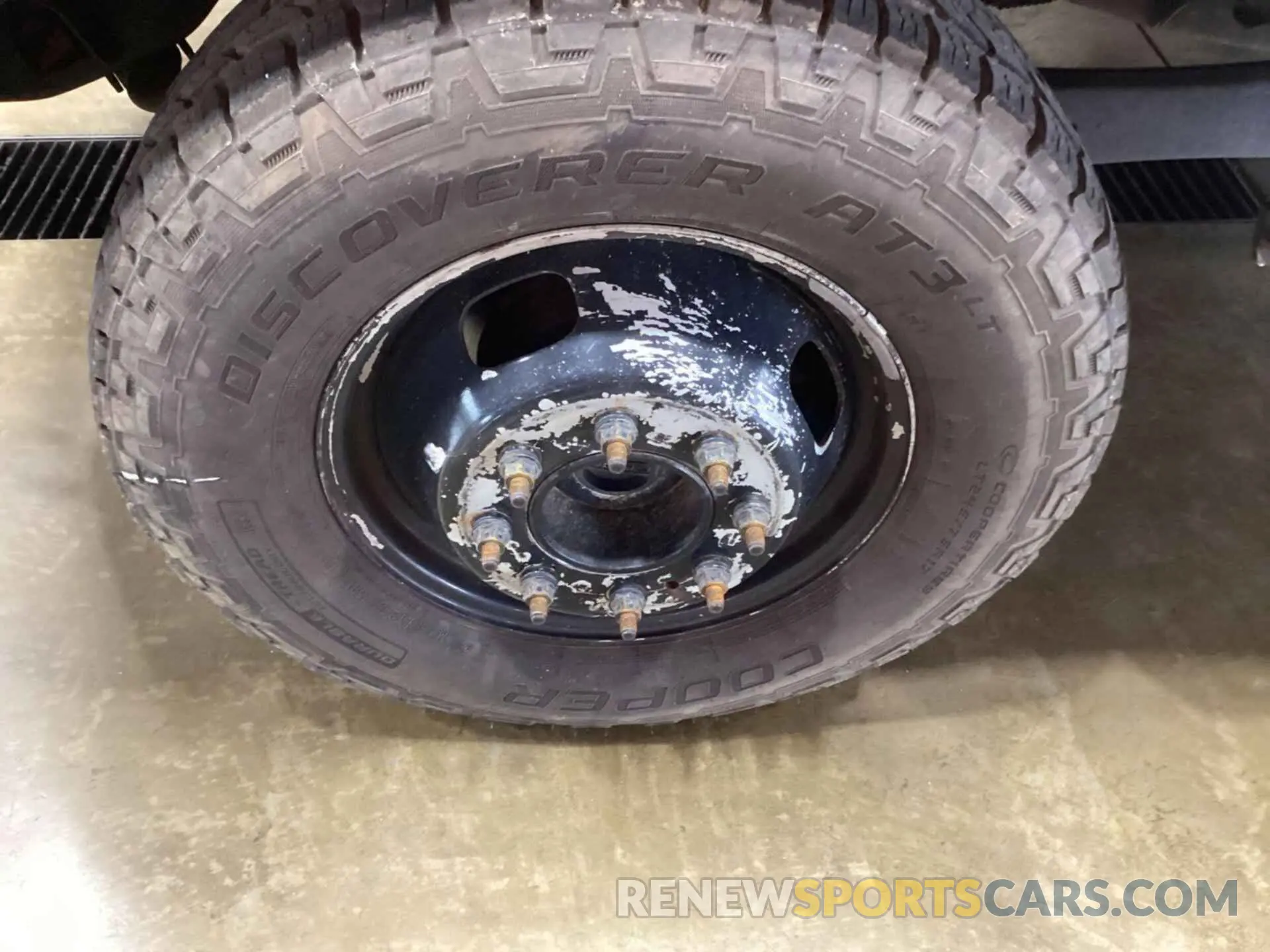 35 fotografías del automóvil dañado 1FD8W3DT5KEG49561 FORD F-350 2019