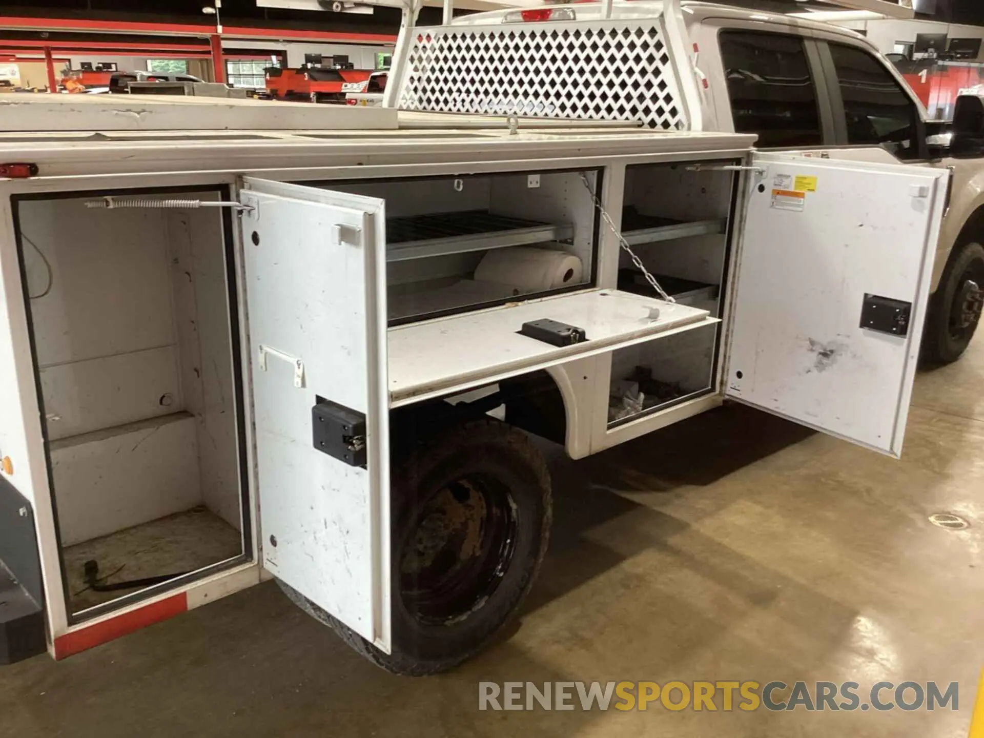 44 fotografías del automóvil dañado 1FD8W3DT5KEG49561 FORD F-350 2019