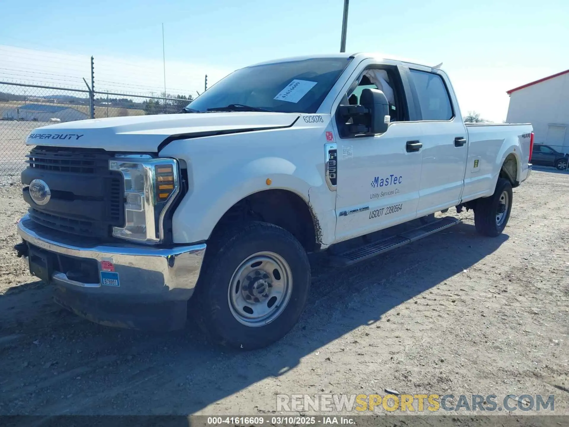 2 fotografías del automóvil dañado 1FT7W3BT7KEG49712 FORD F-350 2019