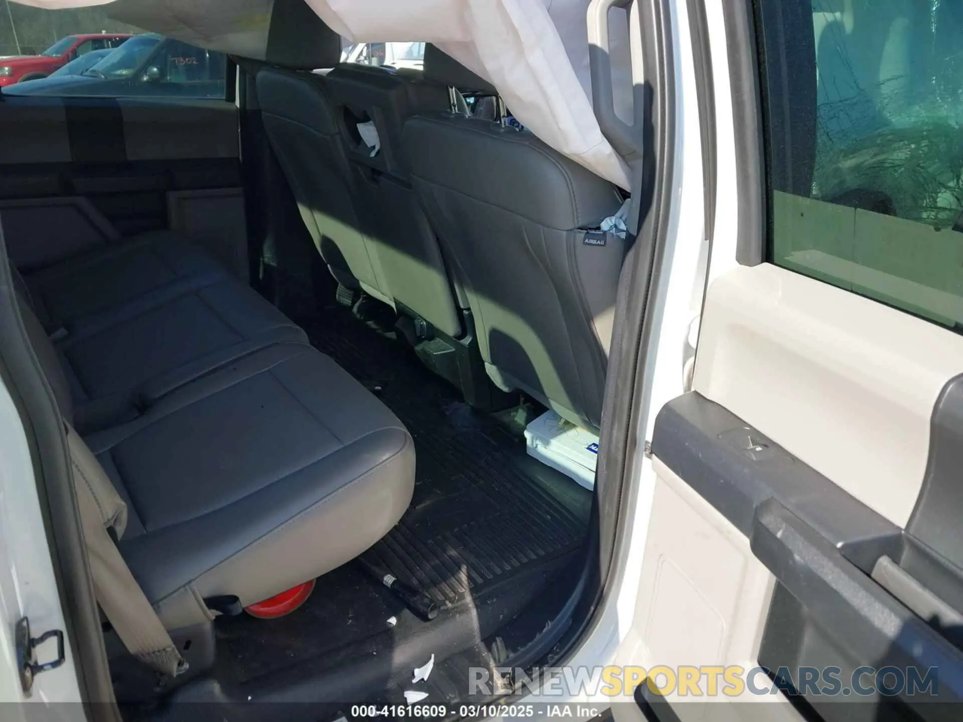 8 fotografías del automóvil dañado 1FT7W3BT7KEG49712 FORD F-350 2019