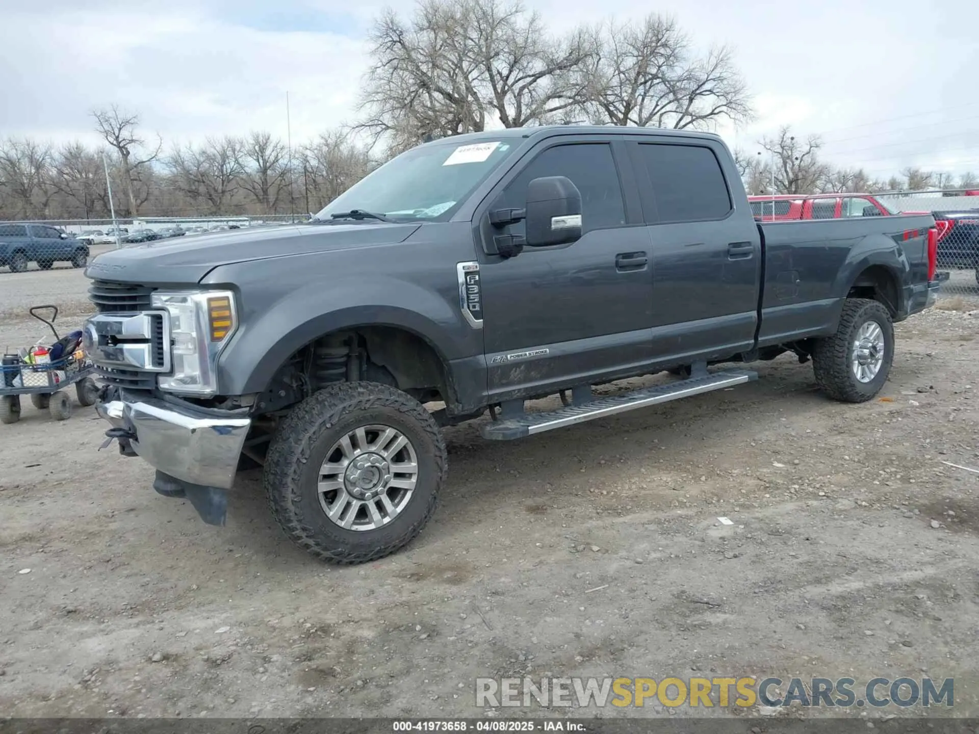 2 fotografías del automóvil dañado 1FT8W3BT0KEE72926 FORD F-350 2019