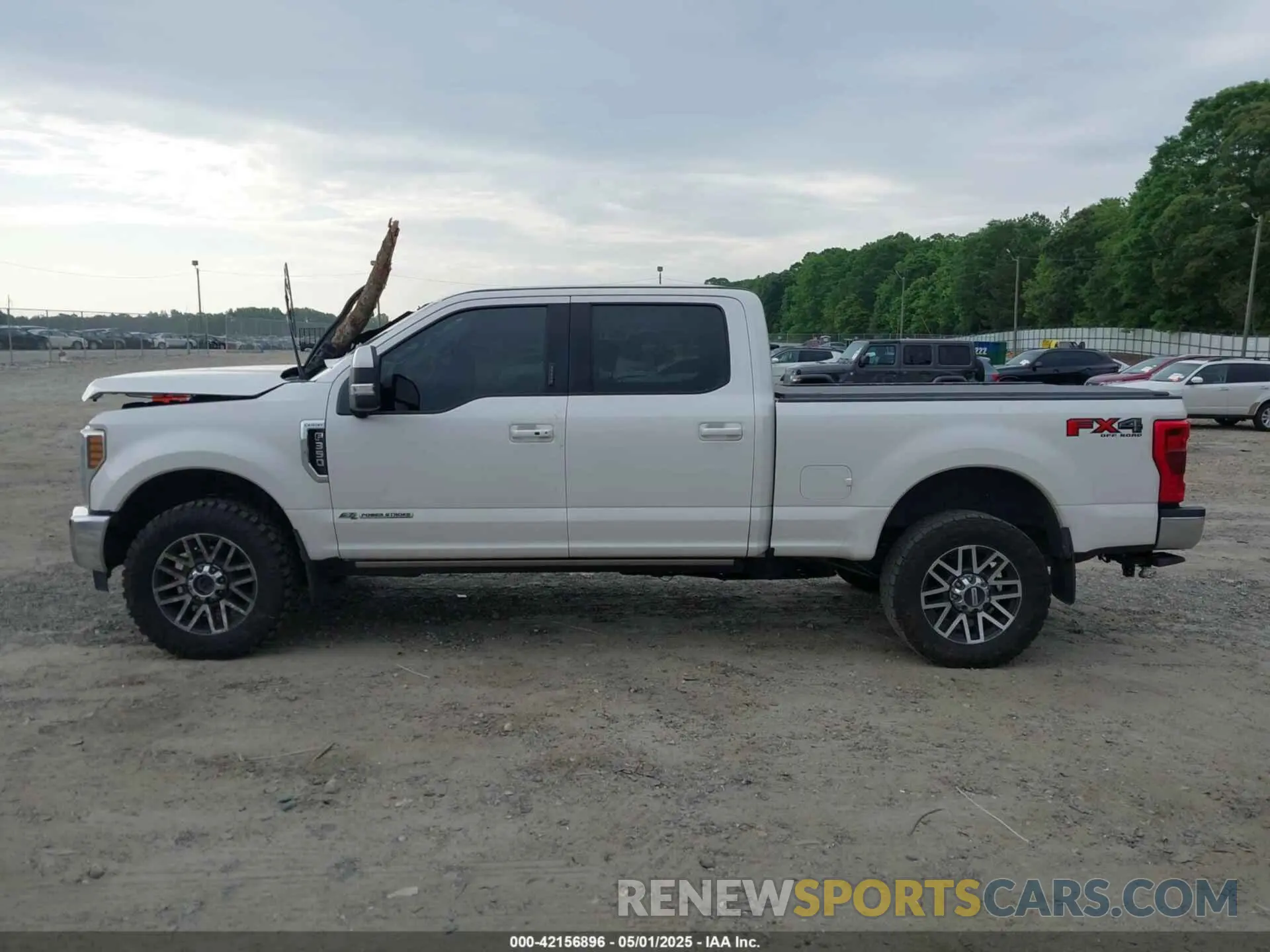 14 fotografías del automóvil dañado 1FT8W3BT5KEE17677 FORD F-350 2019