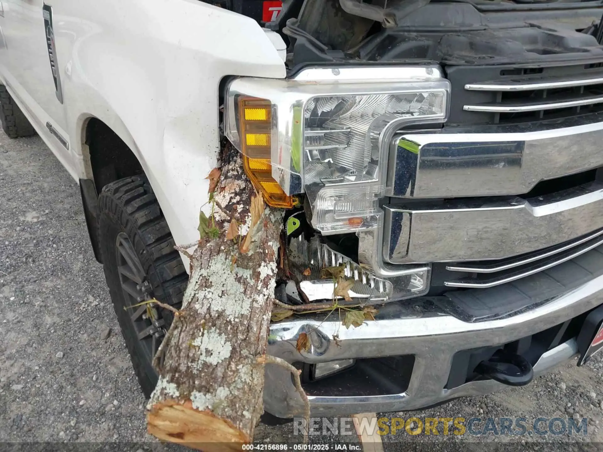 16 fotografías del automóvil dañado 1FT8W3BT5KEE17677 FORD F-350 2019