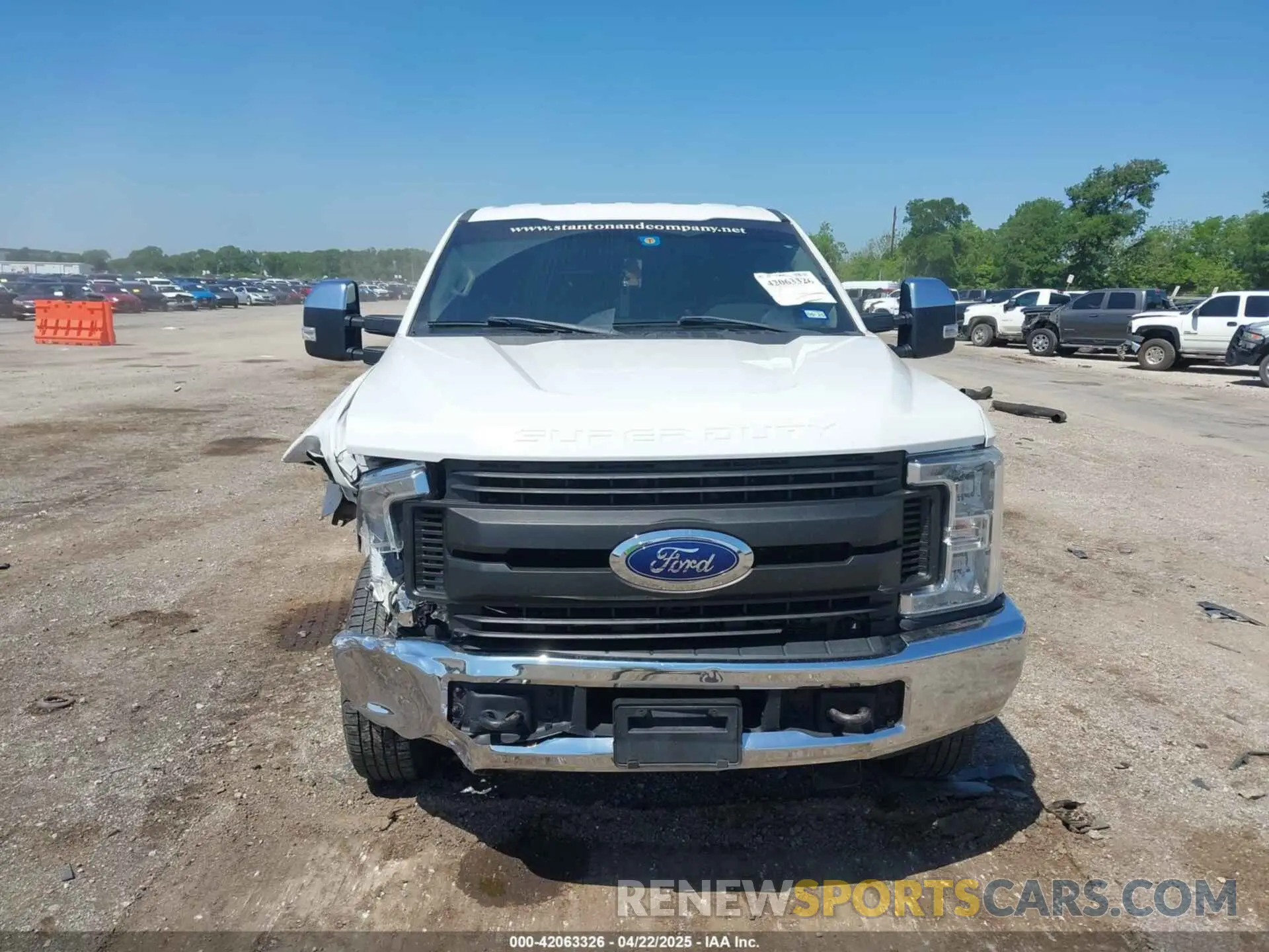 12 fotografías del automóvil dañado 1FT8W3BT5KEF01076 FORD F-350 2019
