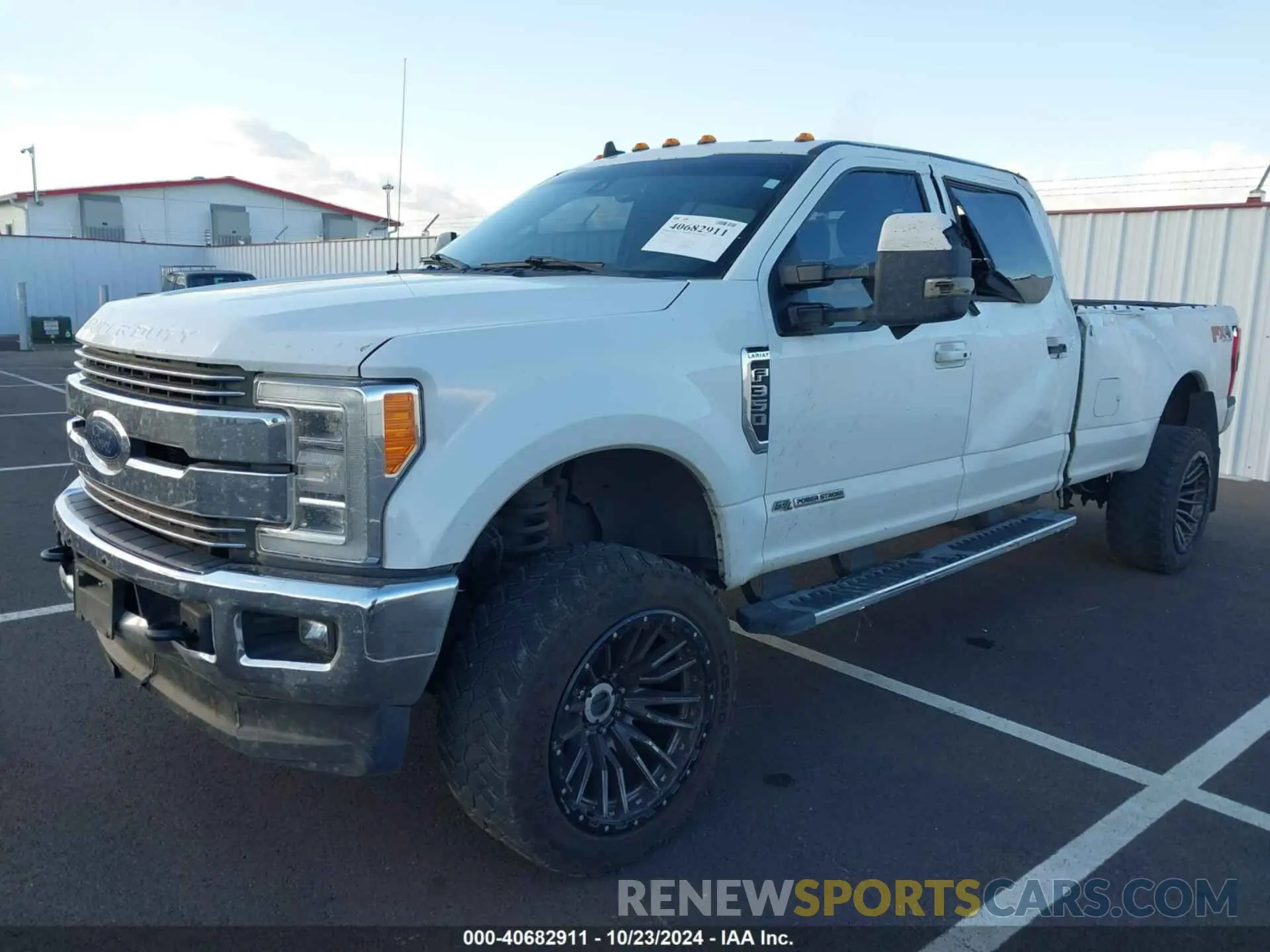 2 fotografías del automóvil dañado 1FT8W3BT6KEC64954 FORD F-350 2019