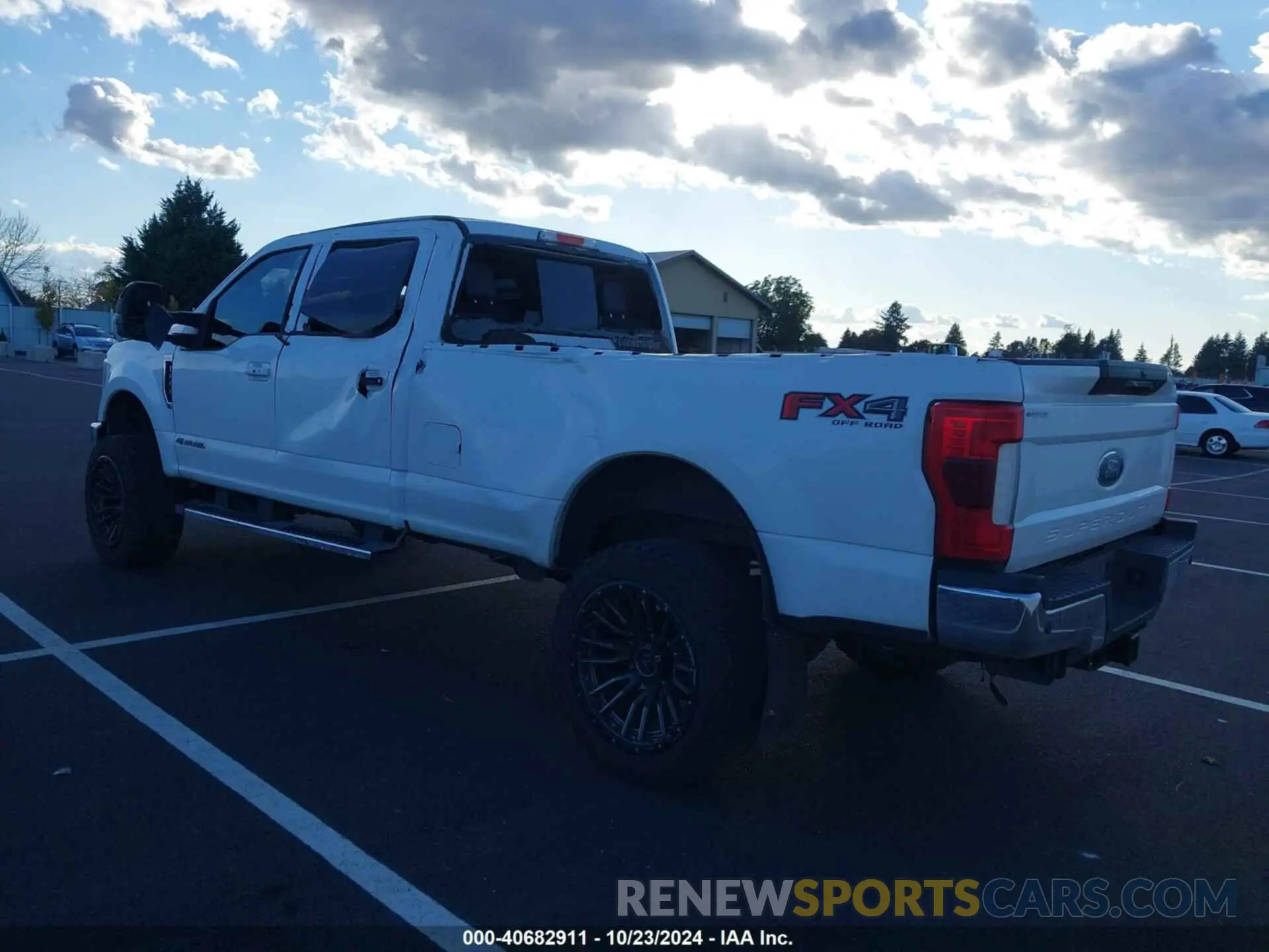 3 fotografías del automóvil dañado 1FT8W3BT6KEC64954 FORD F-350 2019