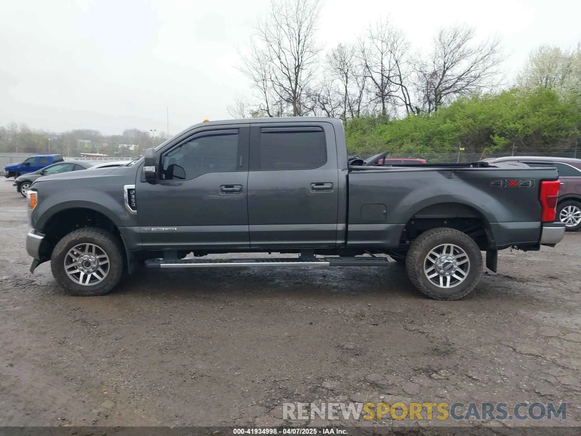 14 fotografías del automóvil dañado 1FT8W3BT9KEE17584 FORD F-350 2019