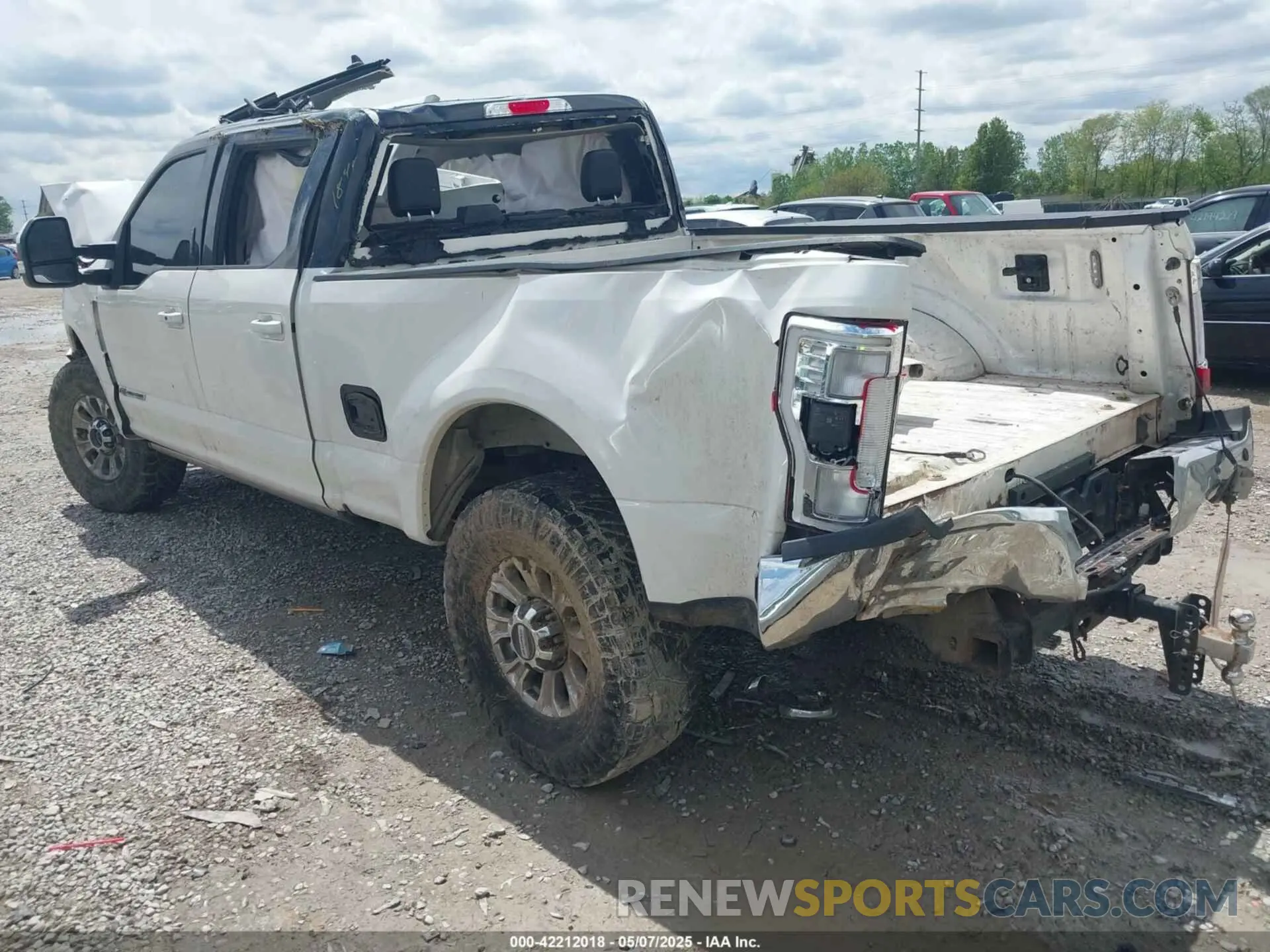 3 fotografías del automóvil dañado 1FT8W3BT9KEE61844 FORD F-350 2019