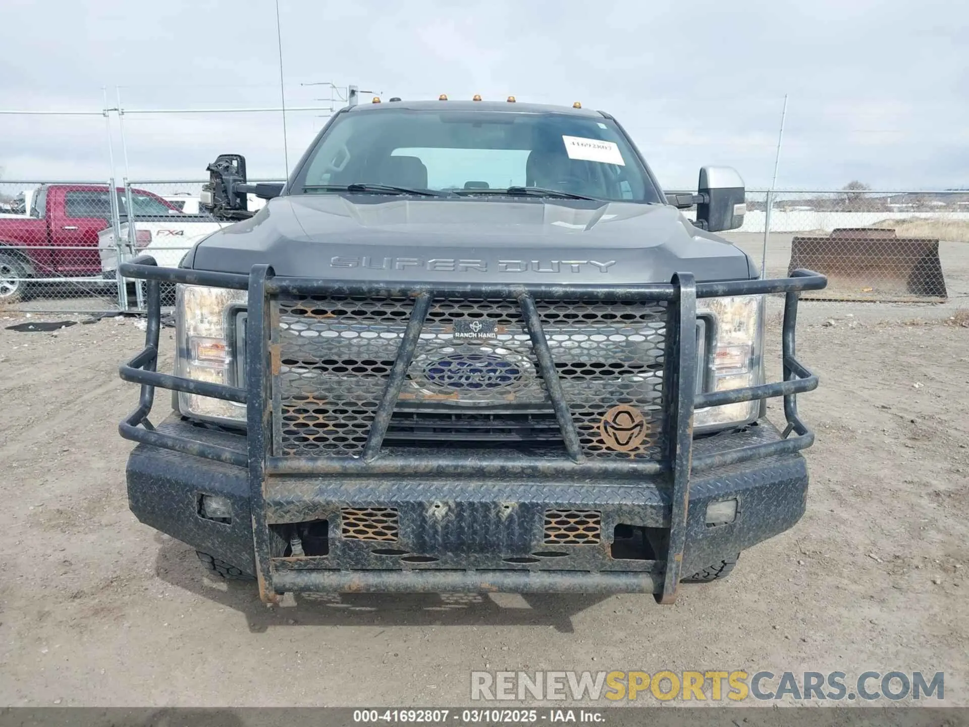 15 fotografías del automóvil dañado 1FT8W3BT9KEF02831 FORD F-350 2019
