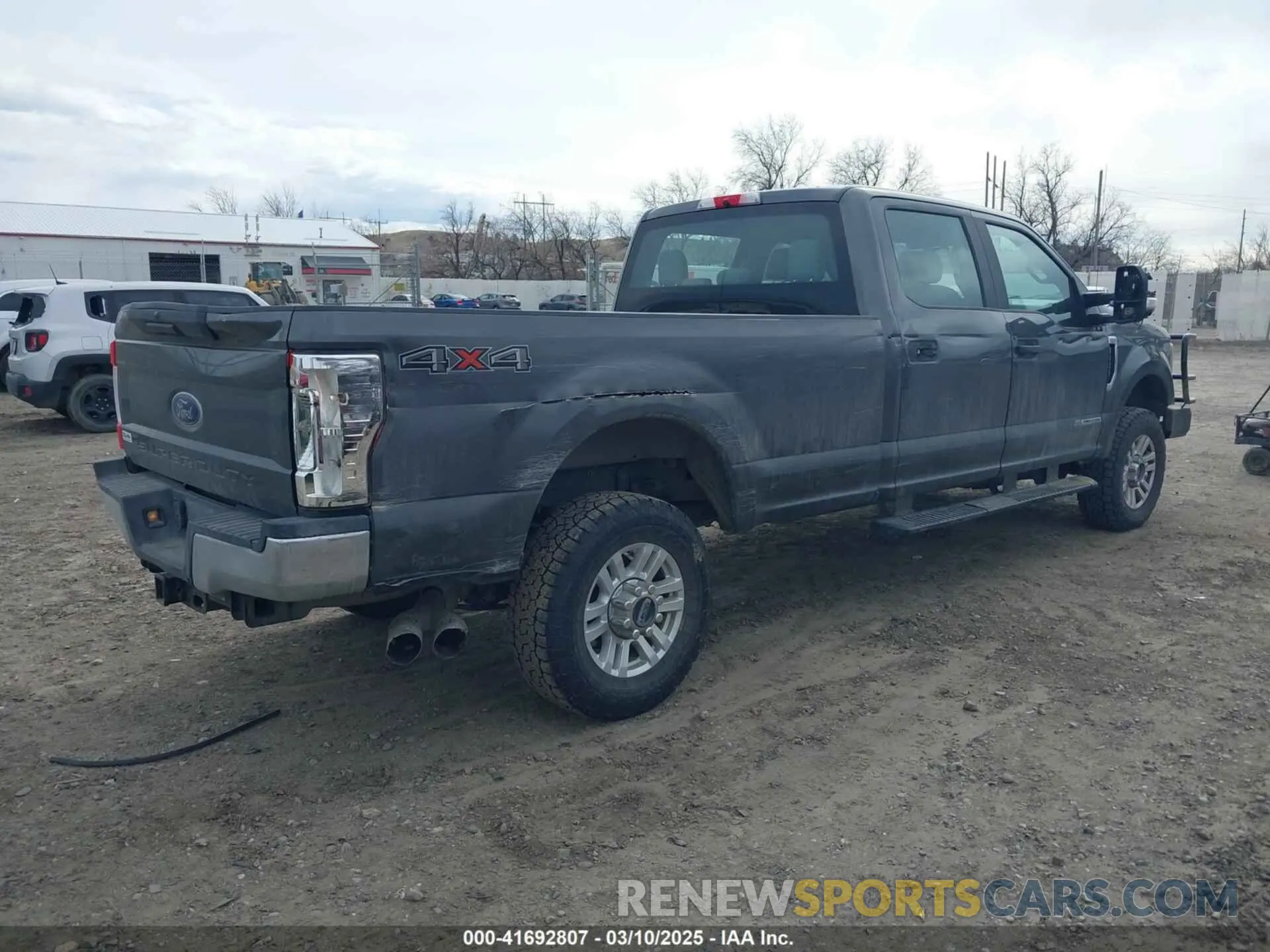 4 fotografías del automóvil dañado 1FT8W3BT9KEF02831 FORD F-350 2019