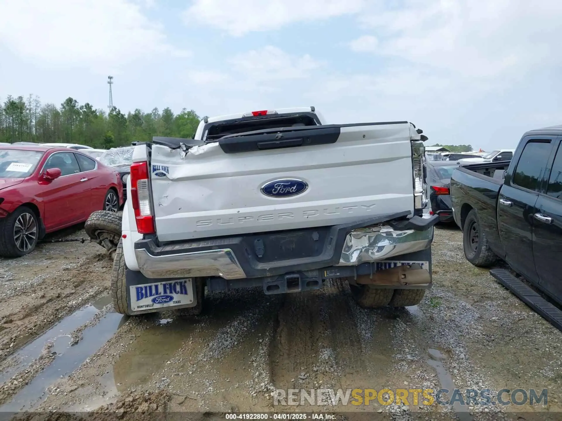 16 fotografías del automóvil dañado 1FT8W3DT1KEF33178 FORD F-350 2019