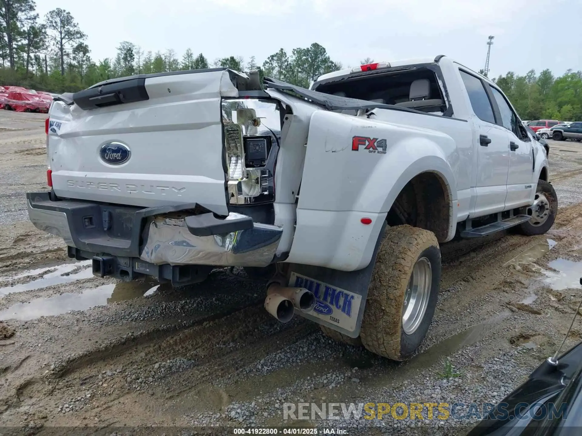 4 fotografías del automóvil dañado 1FT8W3DT1KEF33178 FORD F-350 2019