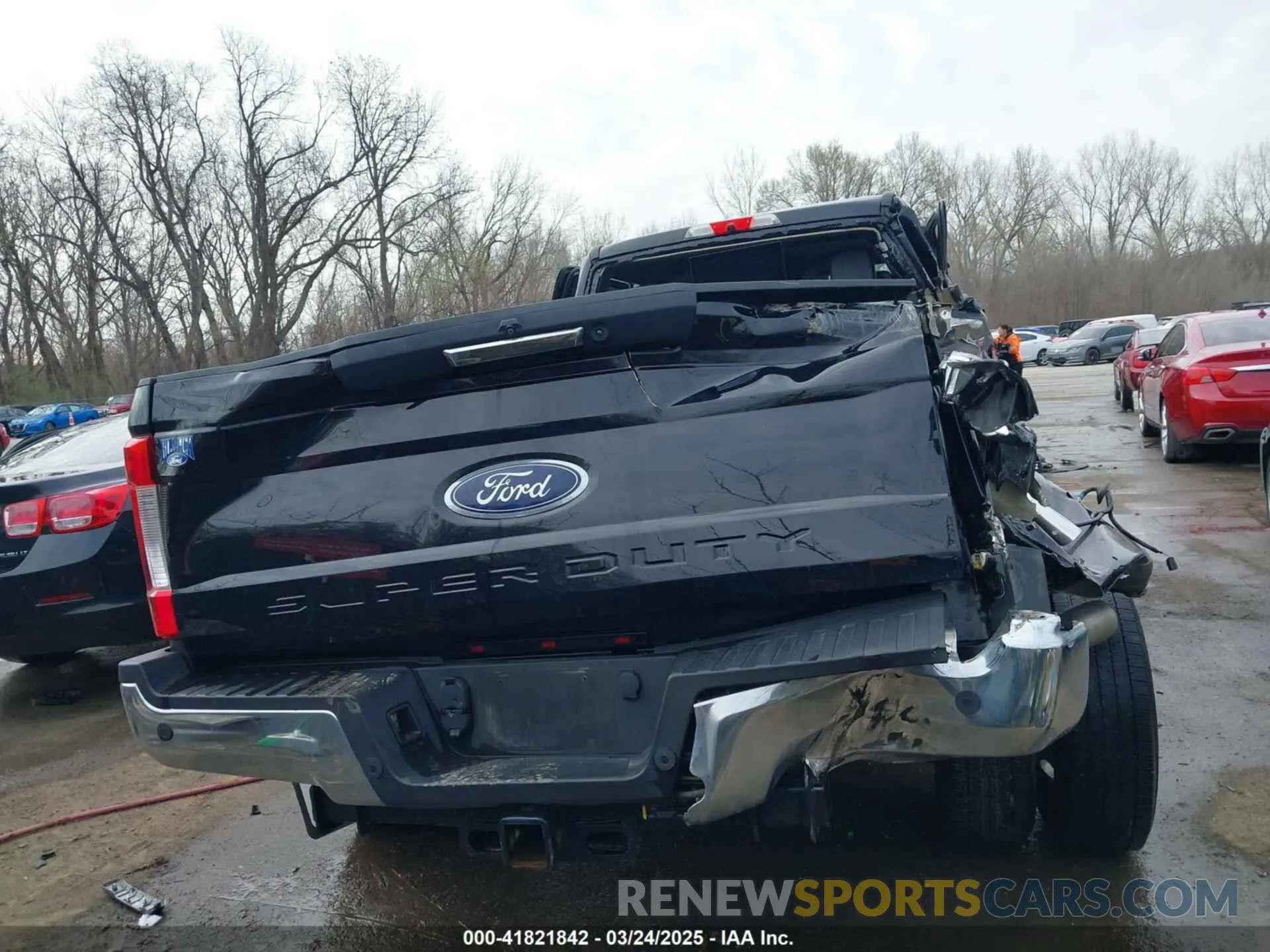 16 fotografías del automóvil dañado 1FT8W3DT1KEG20207 FORD F-350 2019