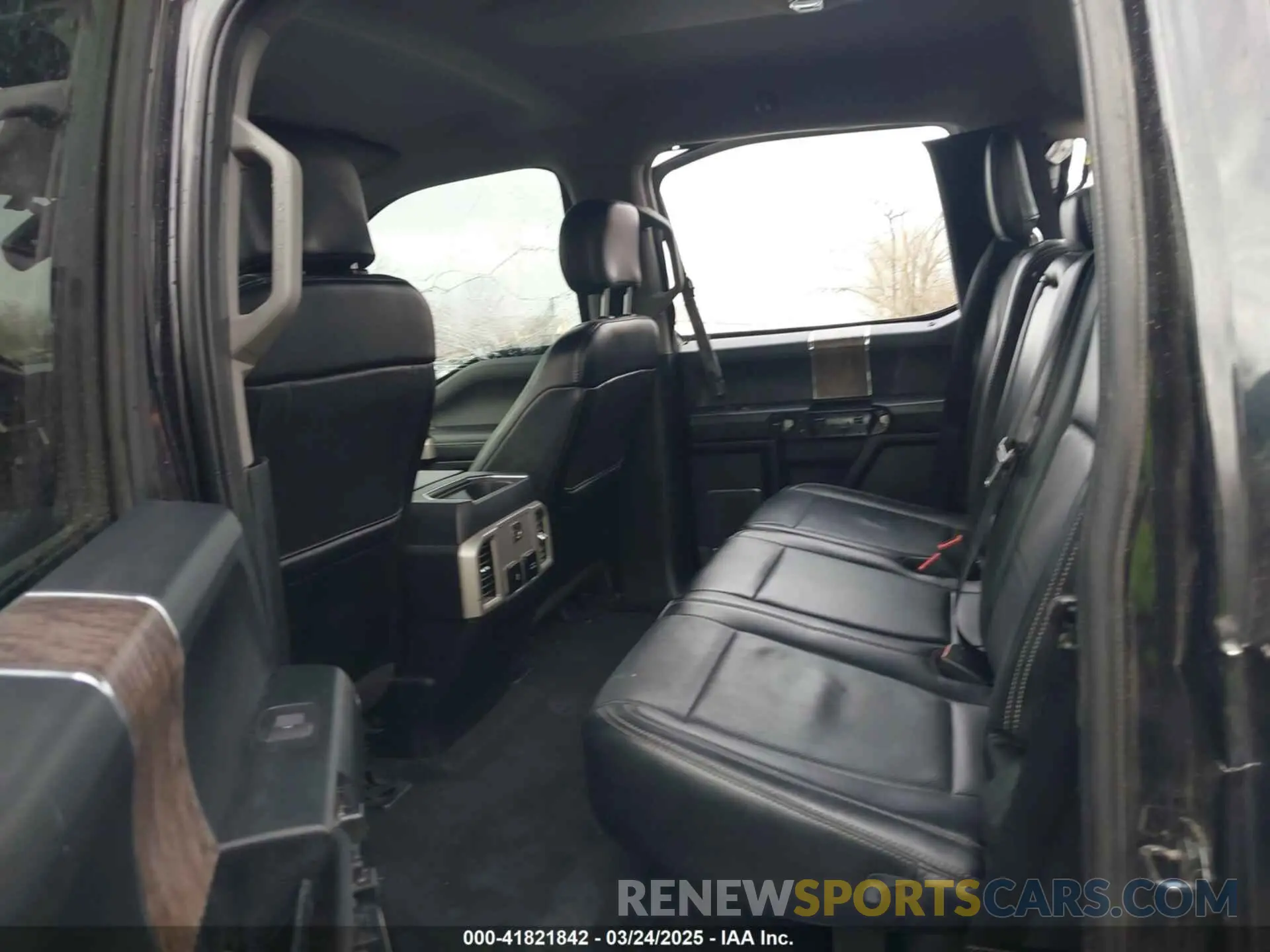 6 fotografías del automóvil dañado 1FT8W3DT1KEG20207 FORD F-350 2019