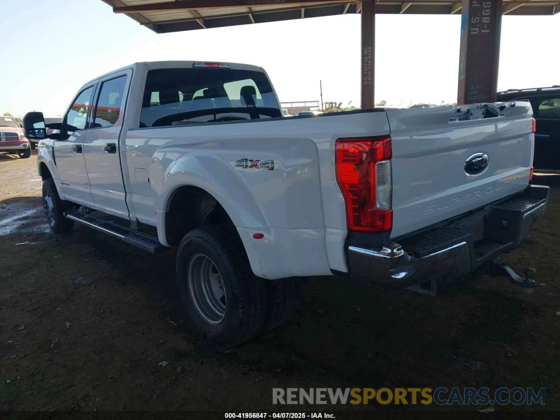 3 fotografías del automóvil dañado 1FT8W3DT2KEE36104 FORD F-350 2019