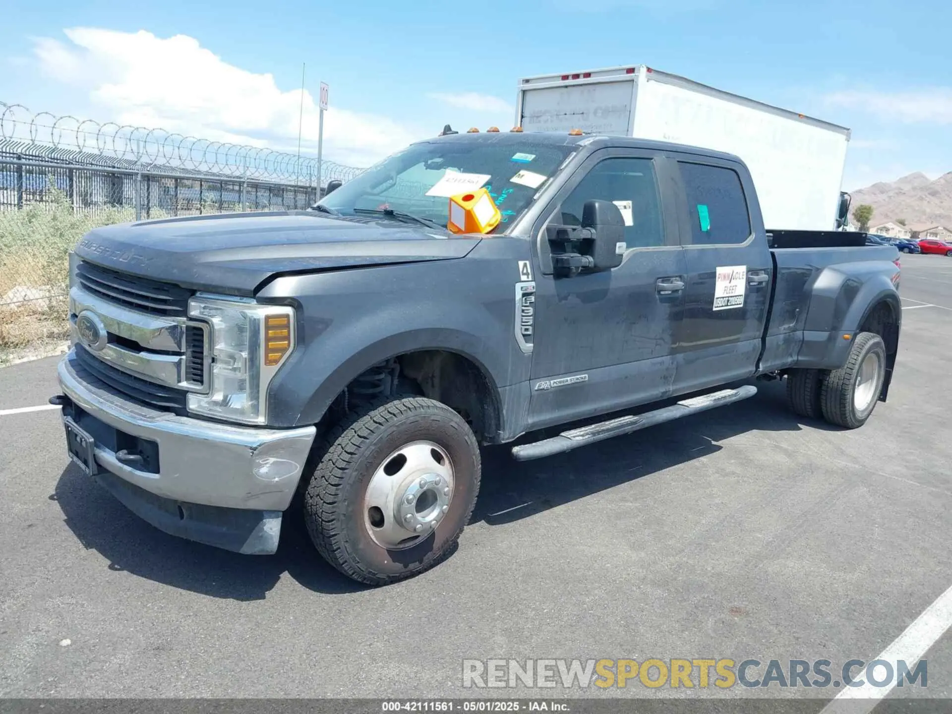 14 fotografías del automóvil dañado 1FT8W3DT3KEC04661 FORD F-350 2019