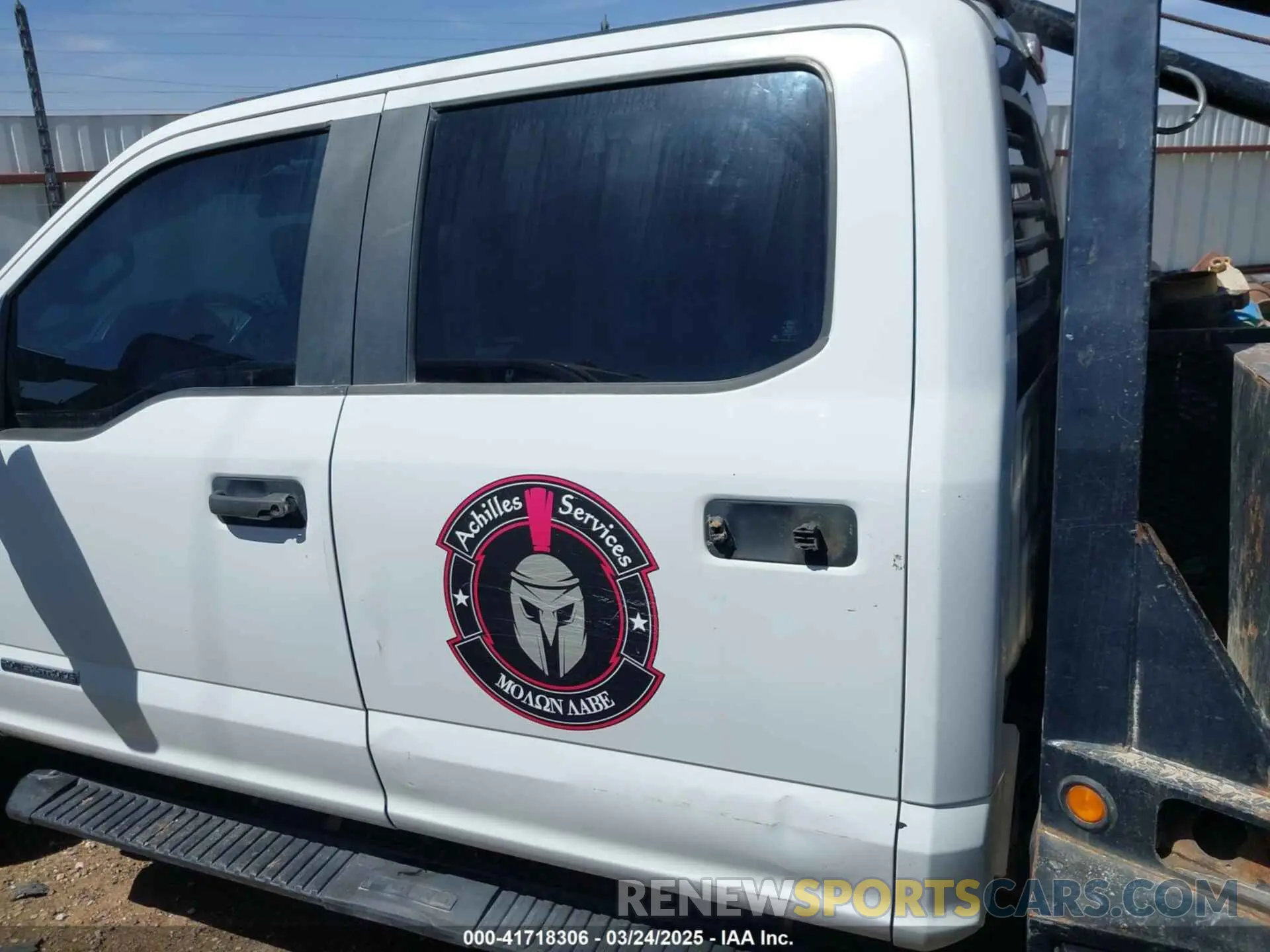 15 fotografías del automóvil dañado 1FT8W3DT3KEG03246 FORD F-350 2019