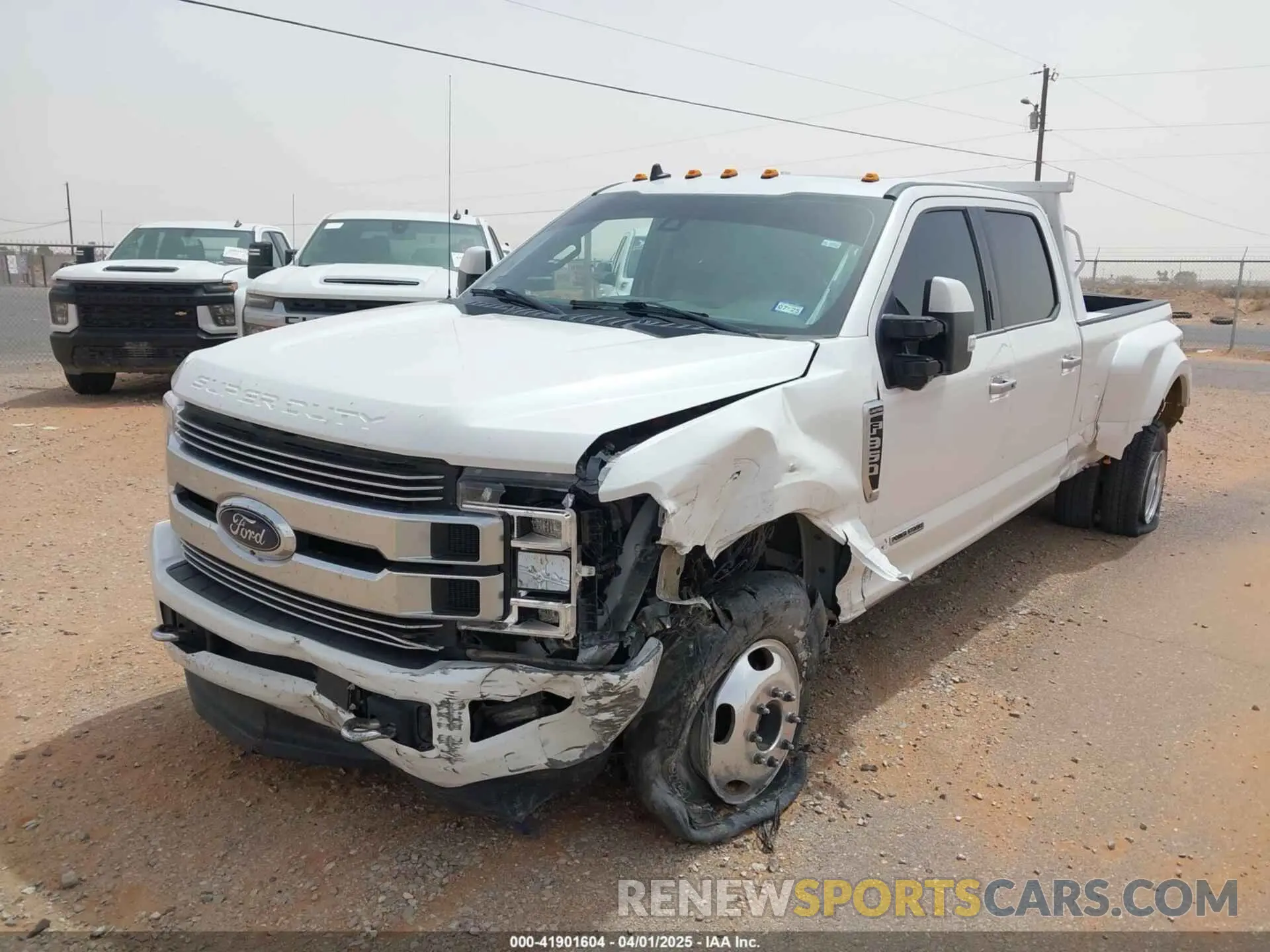 2 fotografías del automóvil dañado 1FT8W3DT5KED92907 FORD F-350 2019