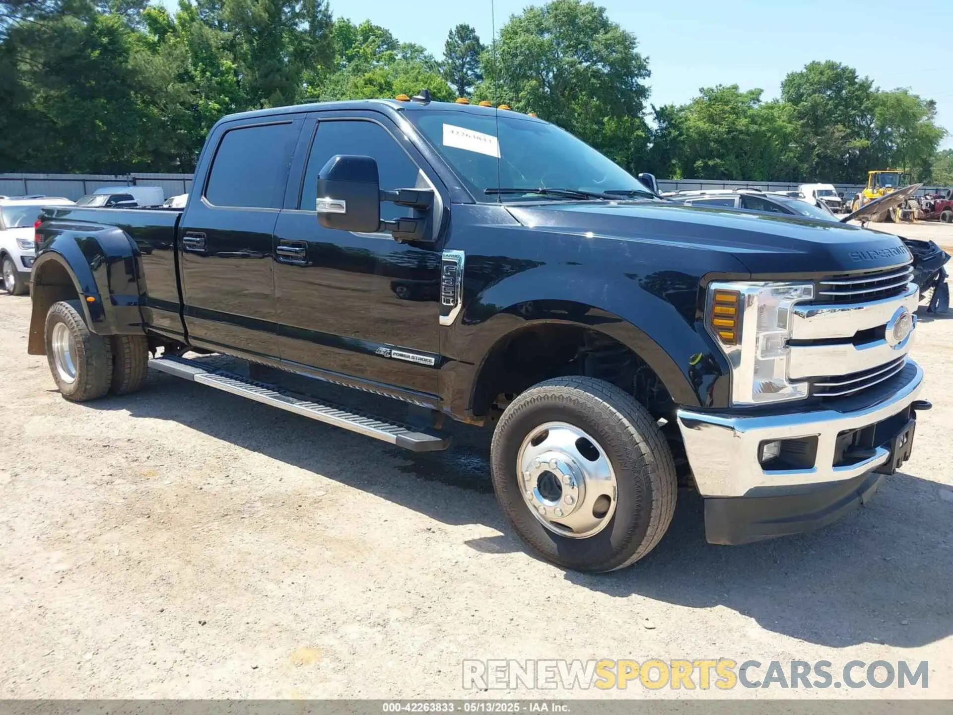 1 fotografías del automóvil dañado 1FT8W3DT6KED10358 FORD F-350 2019