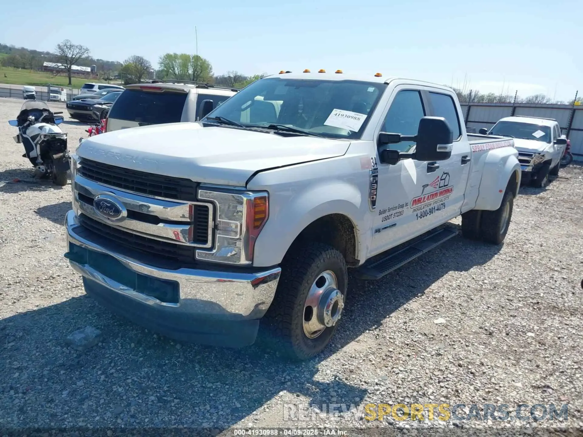2 fotografías del automóvil dañado 1FT8W3DT7KEE99053 FORD F-350 2019