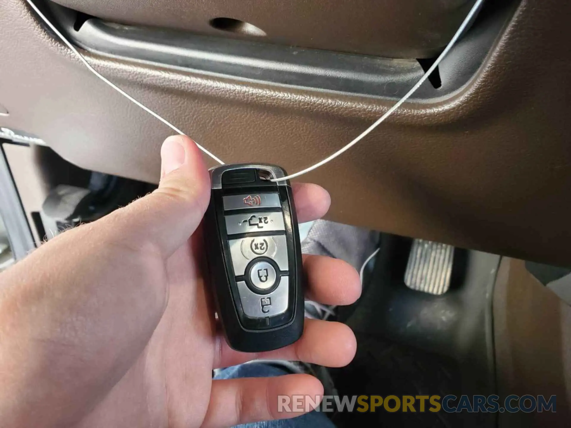14 fotografías del automóvil dañado 1FT8W3BT0LED16483 FORD F-350 2020