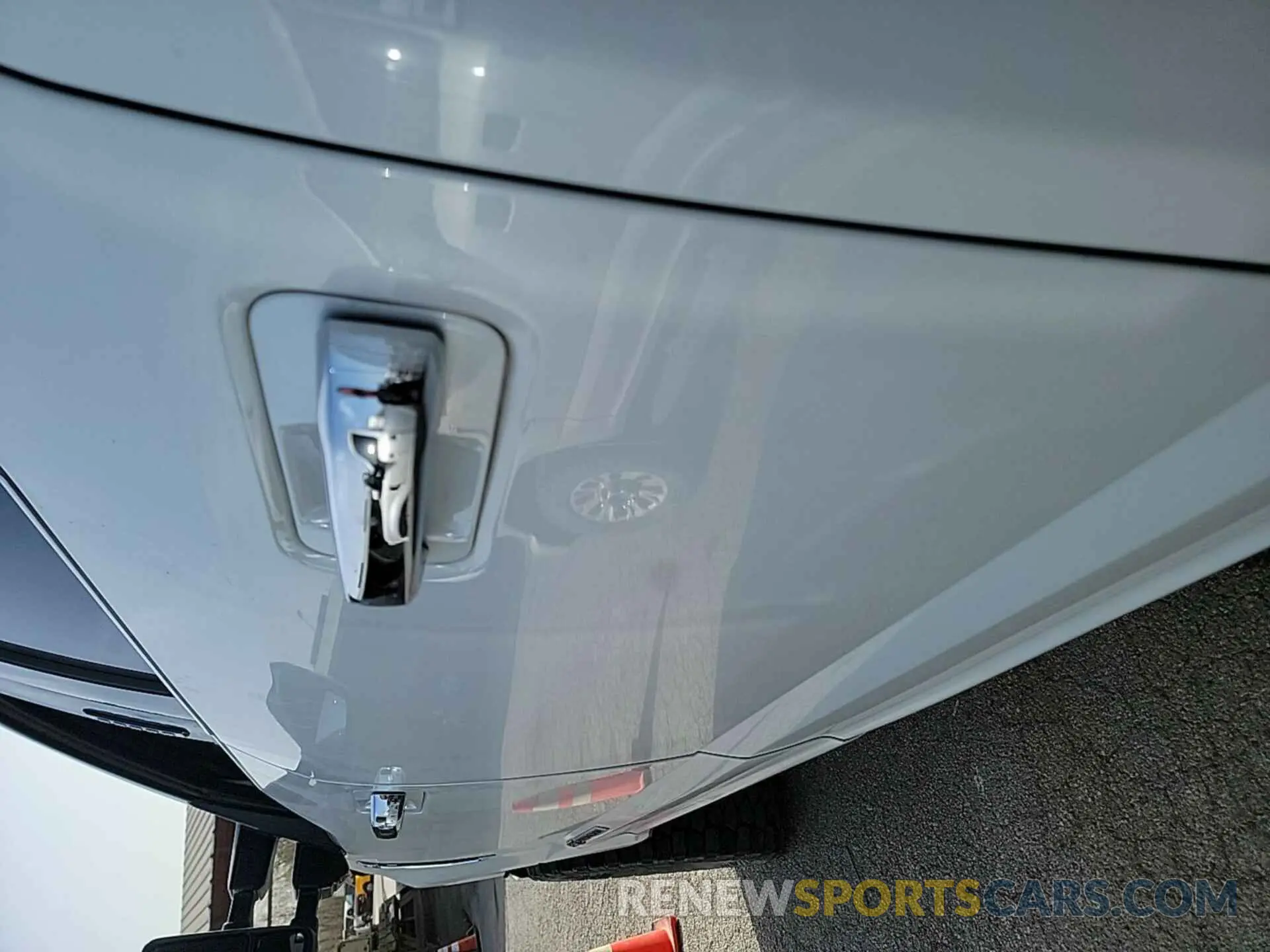 5 fotografías del automóvil dañado 1FT8W3BT0LED16483 FORD F-350 2020