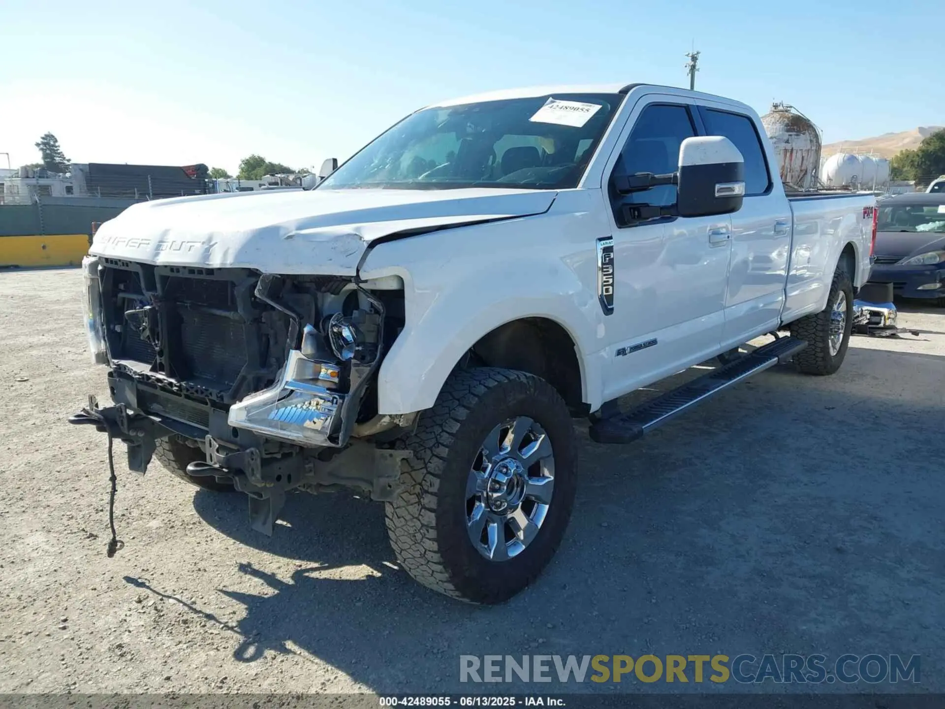 2 fotografías del automóvil dañado 1FT8W3BT7LEE63190 FORD F-350 2020