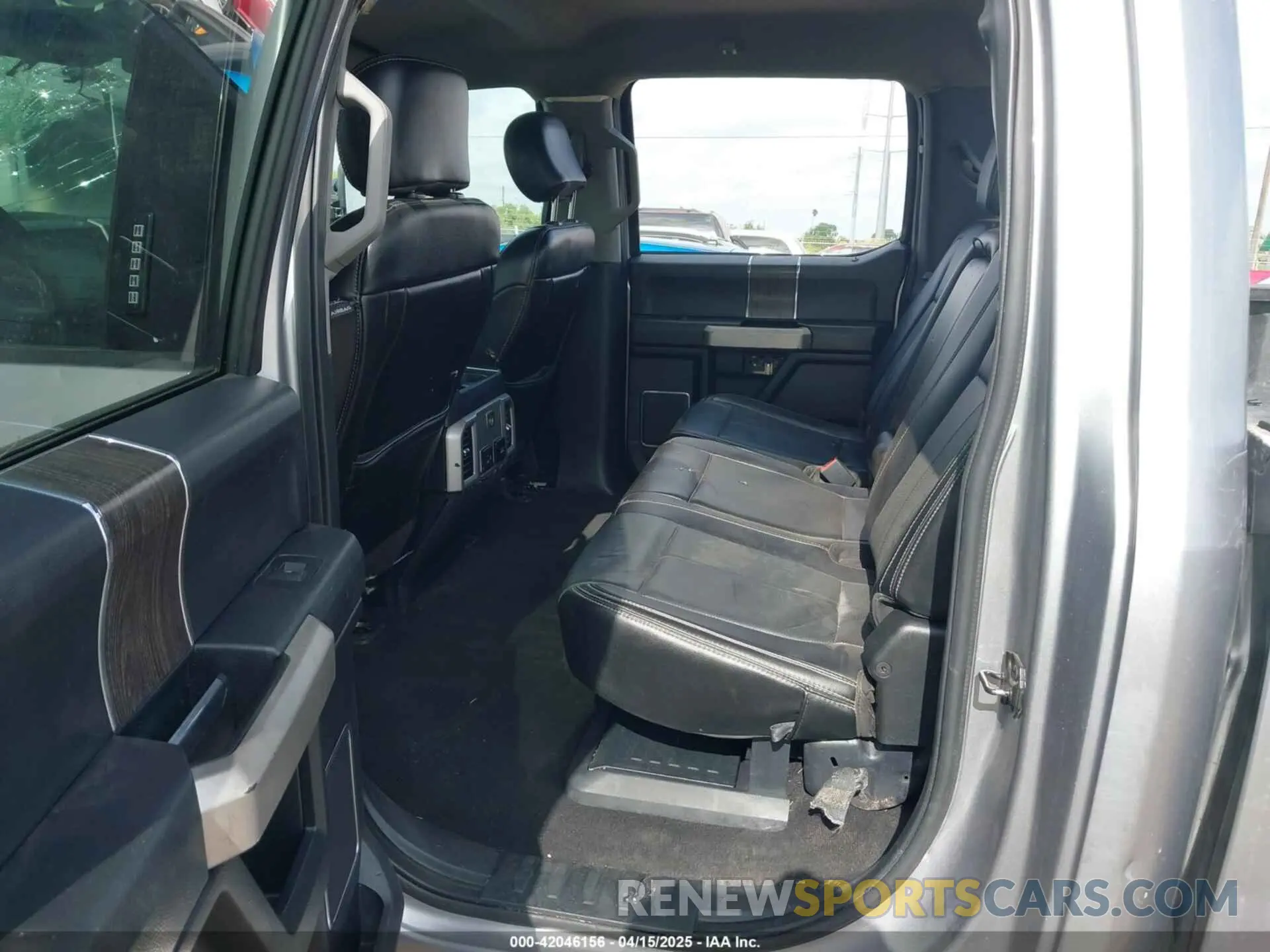 7 fotografías del automóvil dañado 1FT8W3BT8LEC61636 FORD F-350 2020