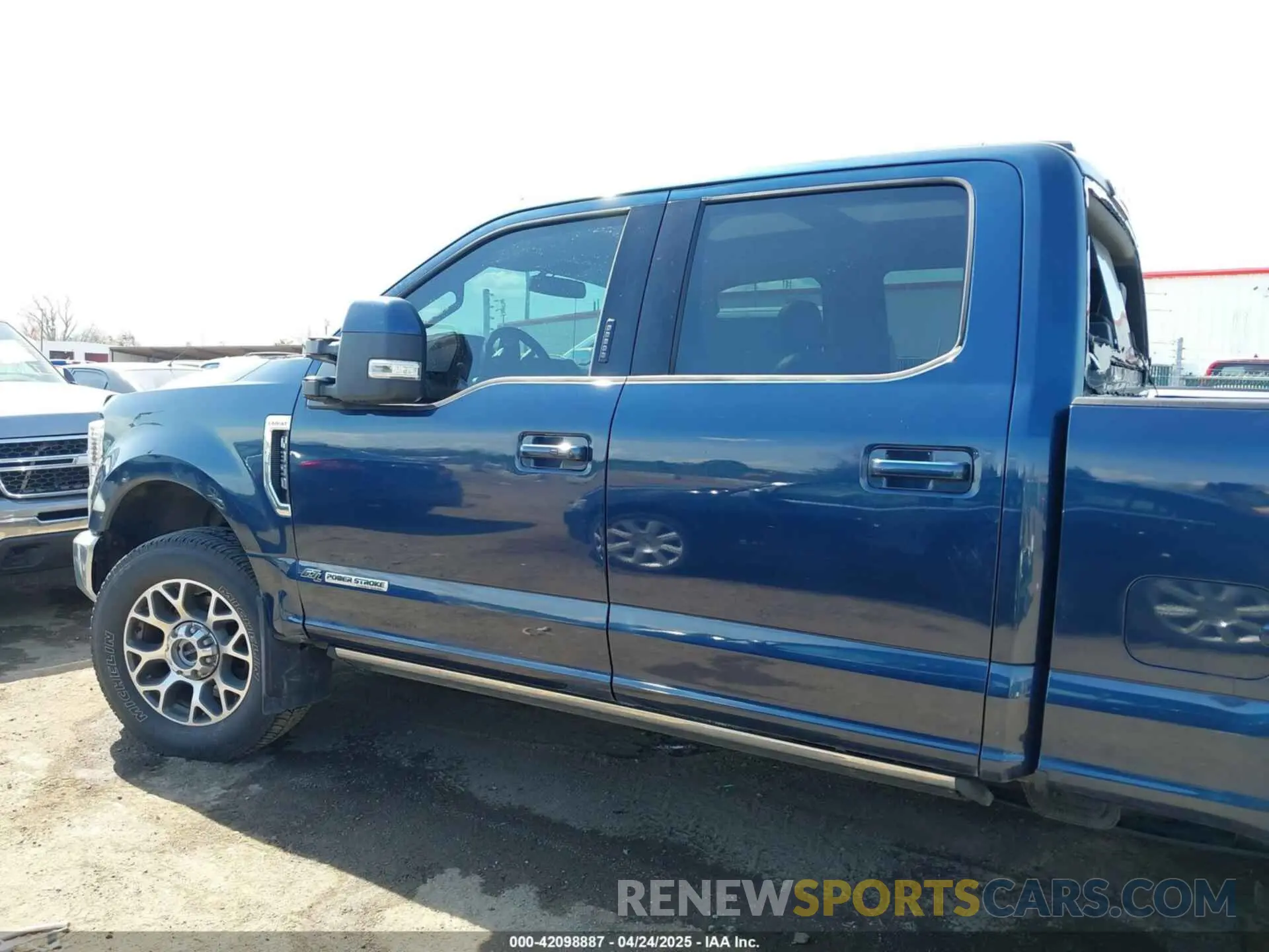 16 fotografías del automóvil dañado 1FT8W3BTXLEC38780 FORD F-350 2020