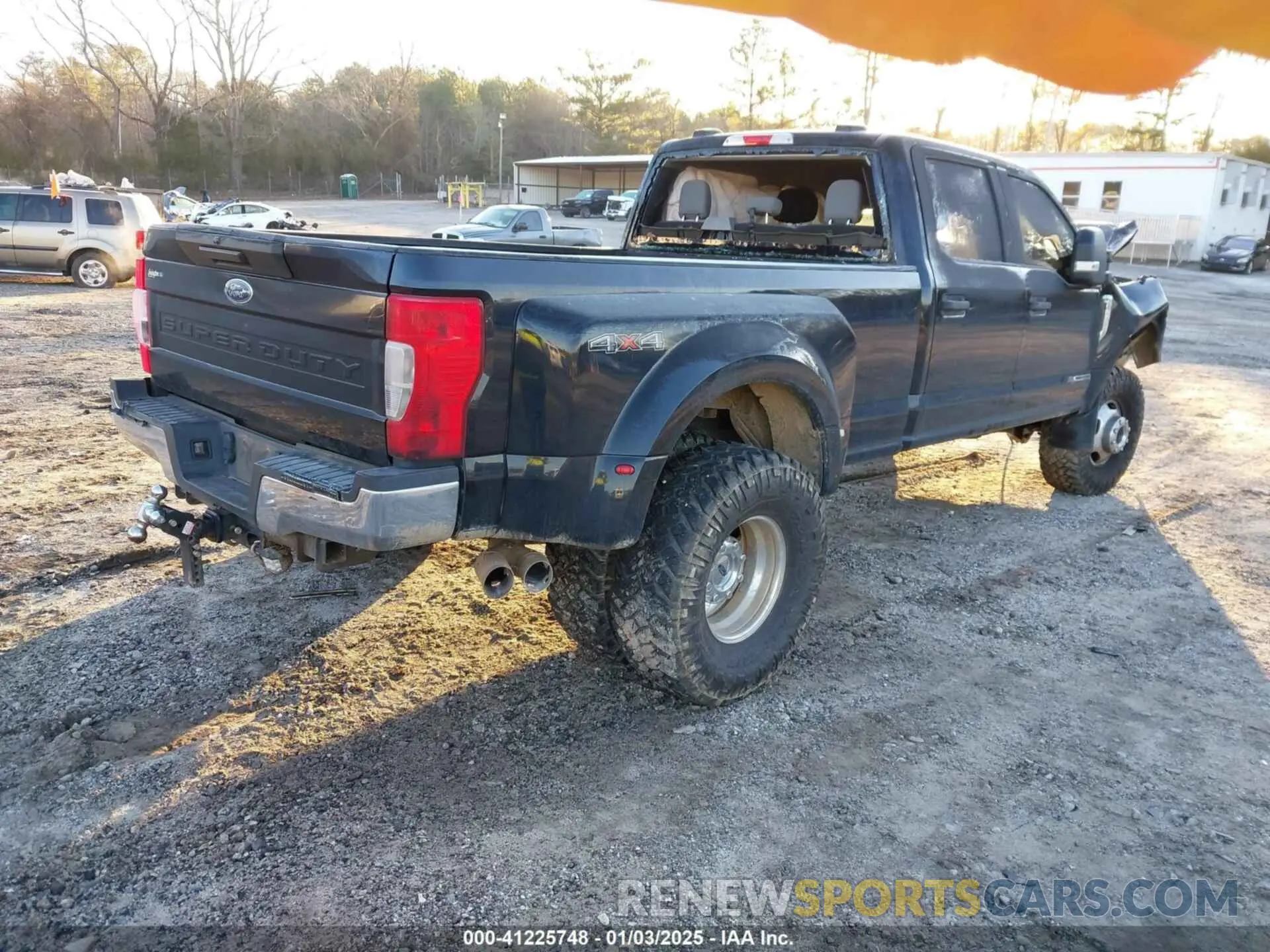 4 fotografías del automóvil dañado 1FT8W3DT2LEE64907 FORD F-350 2020