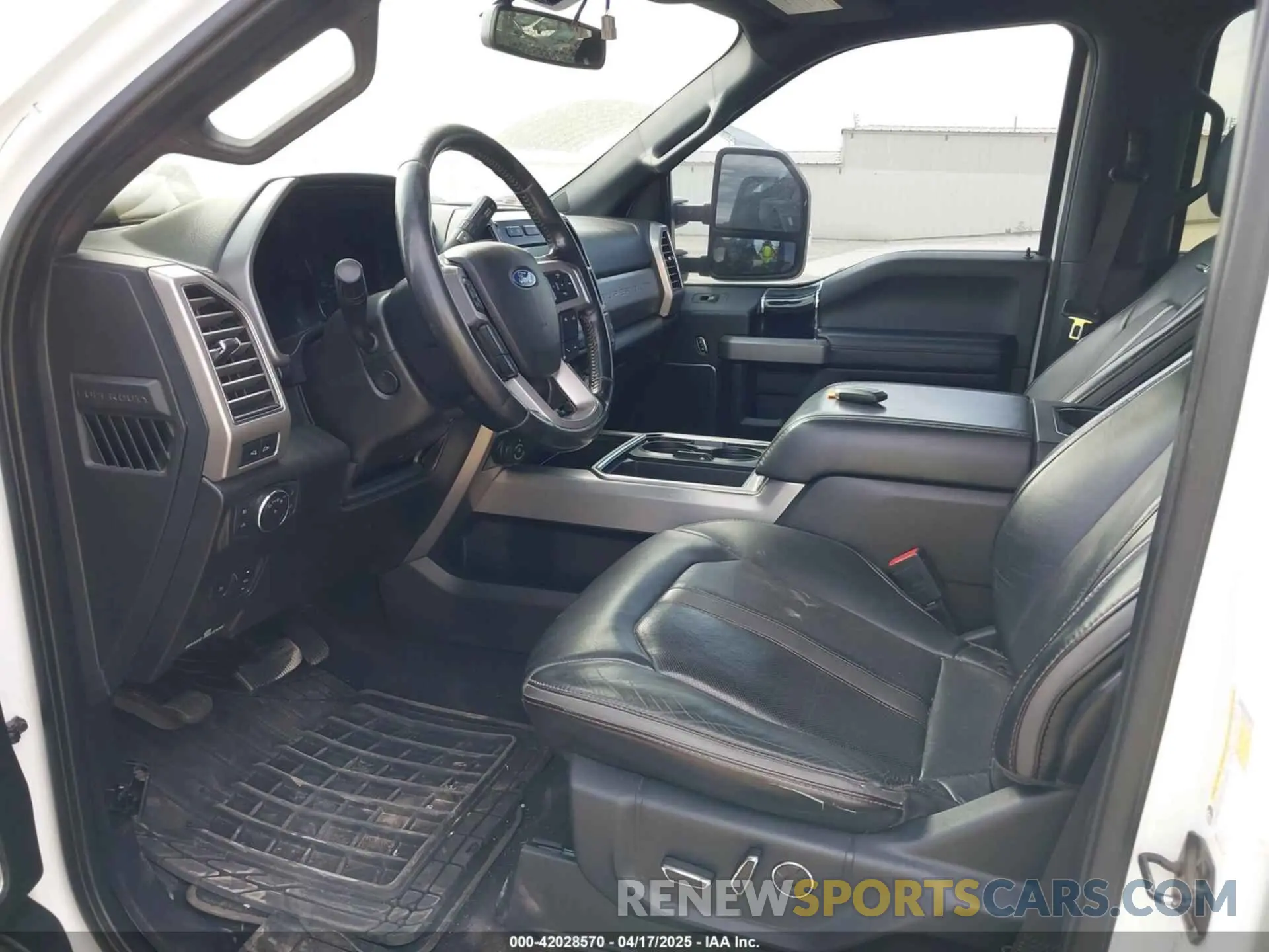 7 fotografías del automóvil dañado 1FT8W3DT2LEE94604 FORD F-350 2020
