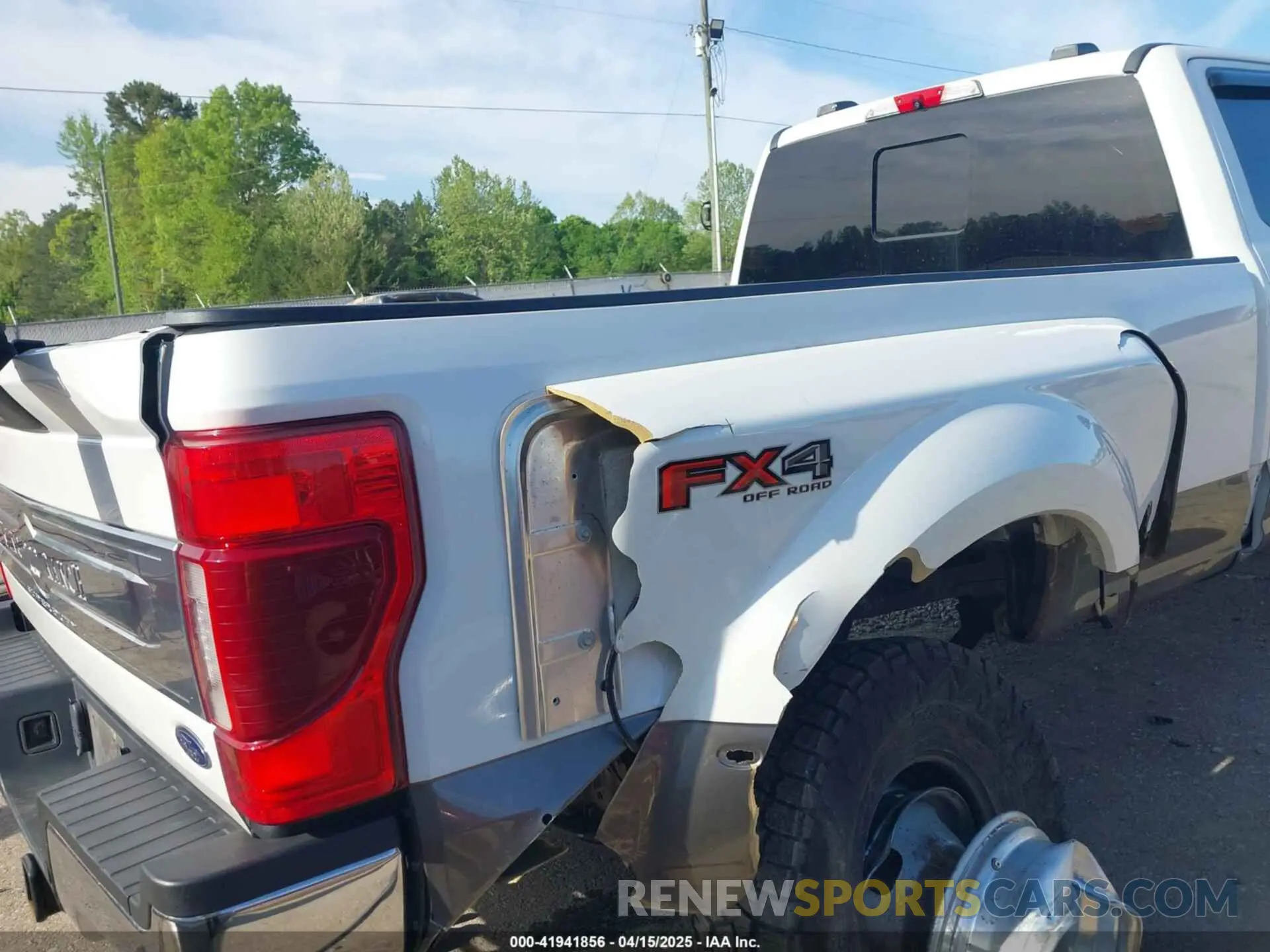 11 fotografías del automóvil dañado 1FT8W3DT8LEC91491 FORD F-350 2020