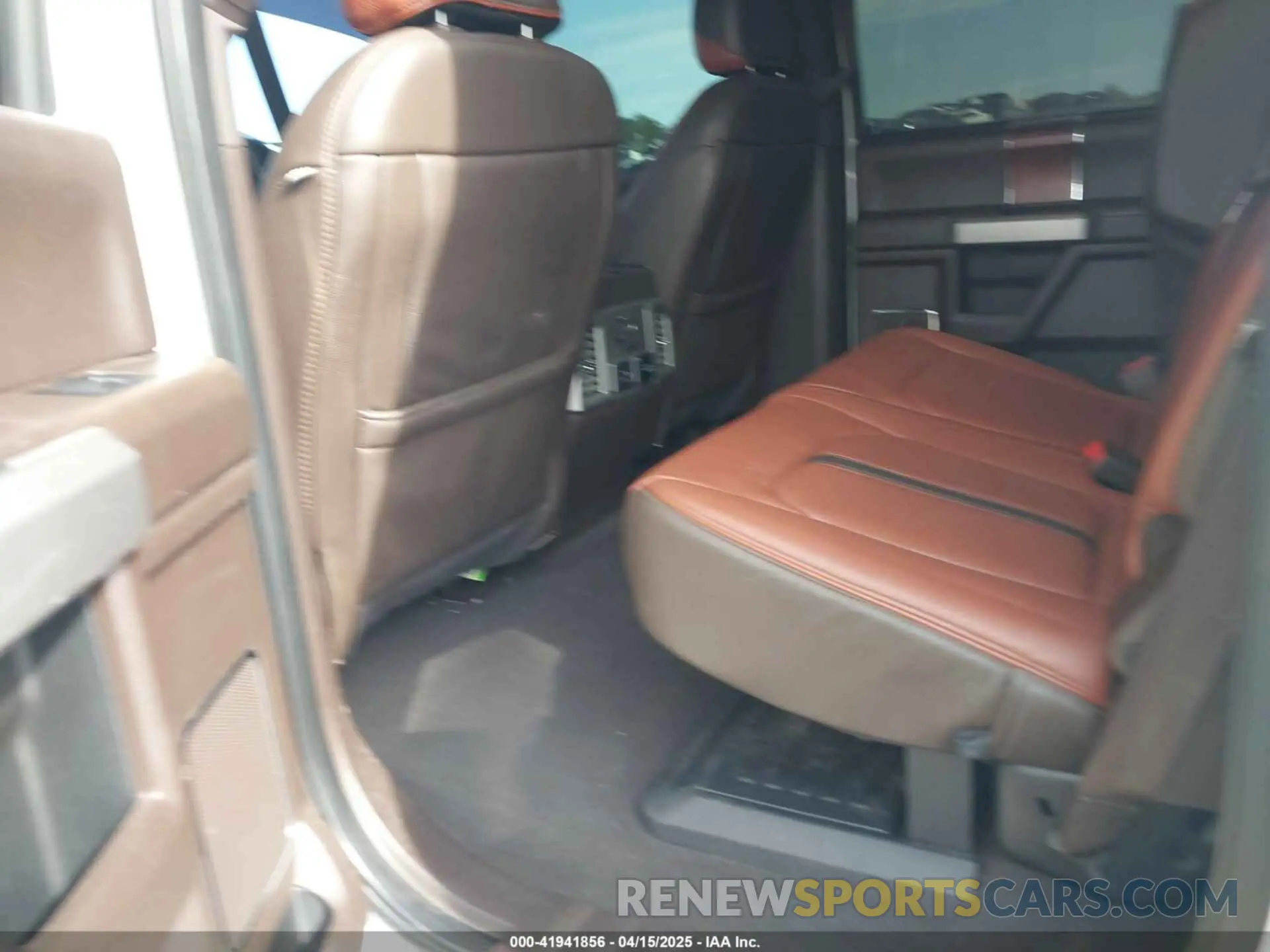 7 fotografías del automóvil dañado 1FT8W3DT8LEC91491 FORD F-350 2020