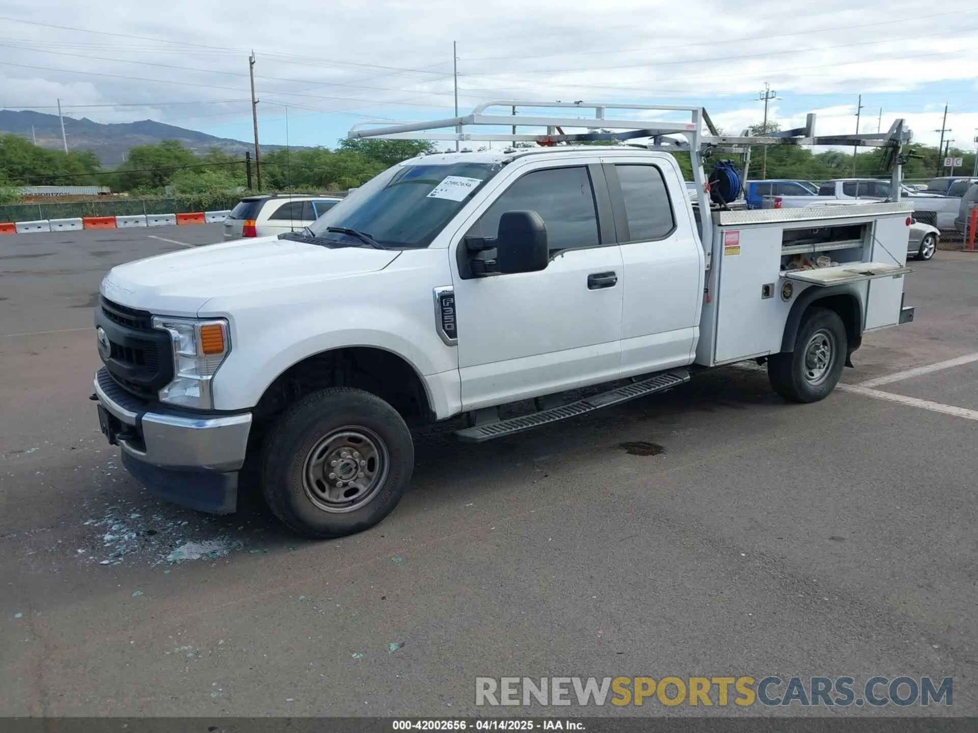 2 fotografías del automóvil dañado 1FD7X3B61MED09798 FORD F-350 2021