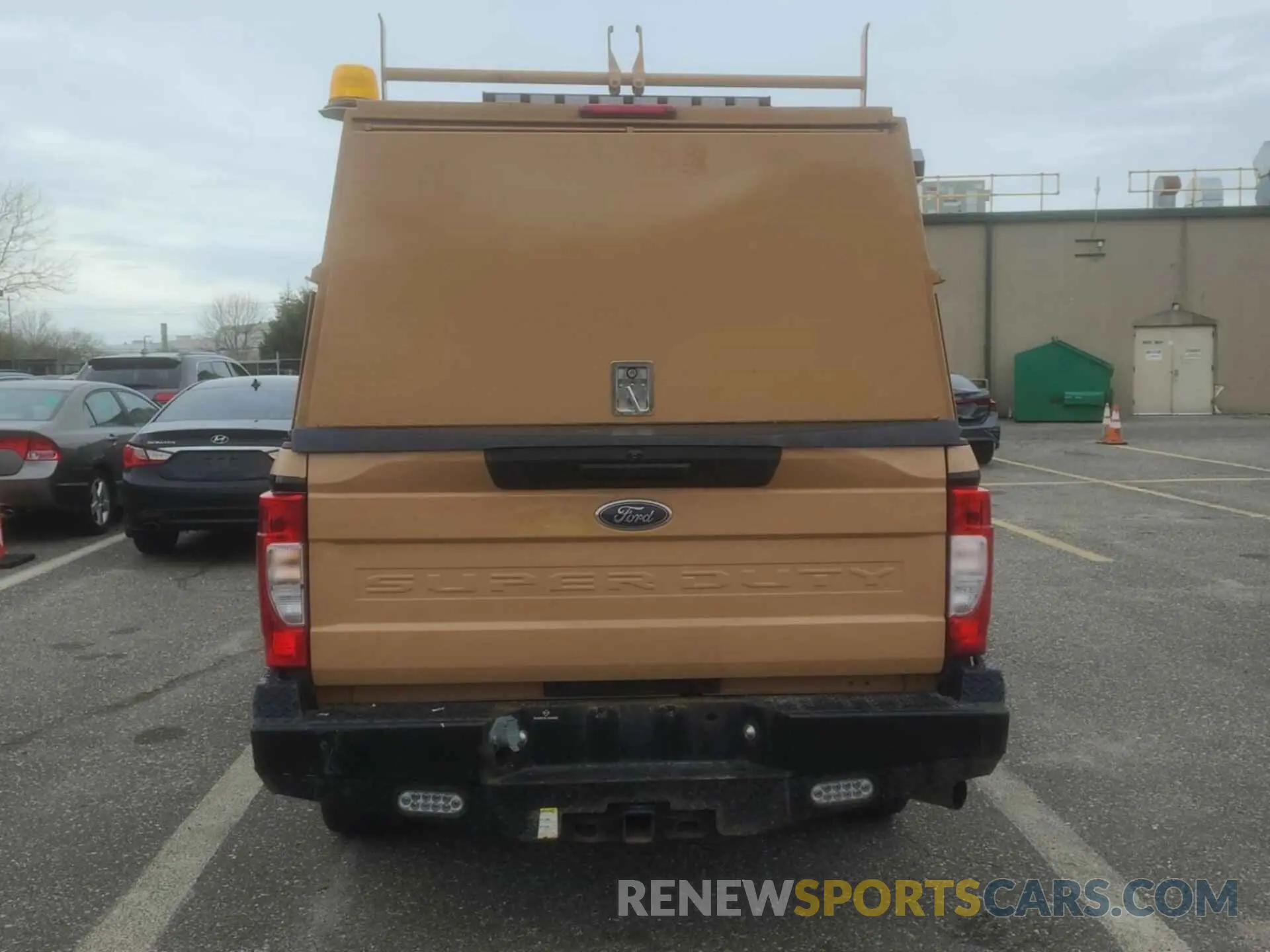 33 fotografías del automóvil dañado 1FT8W3A60MEC91999 FORD F-350 2021
