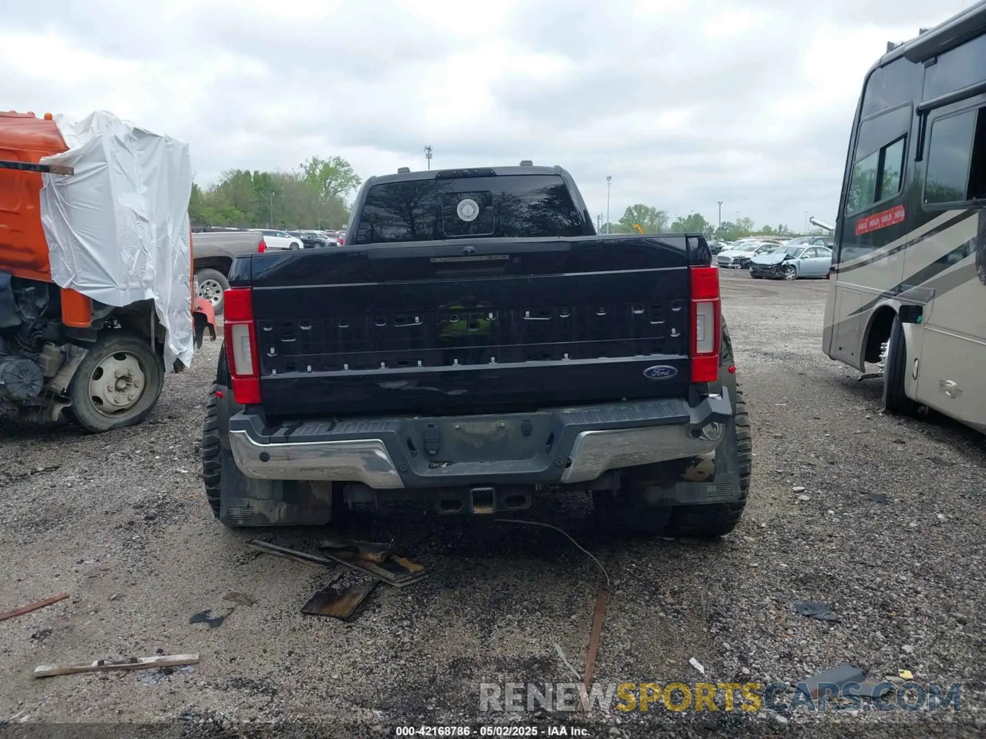 15 fotografías del automóvil dañado 1FT8W3DT4MEC25568 FORD F-350 2021
