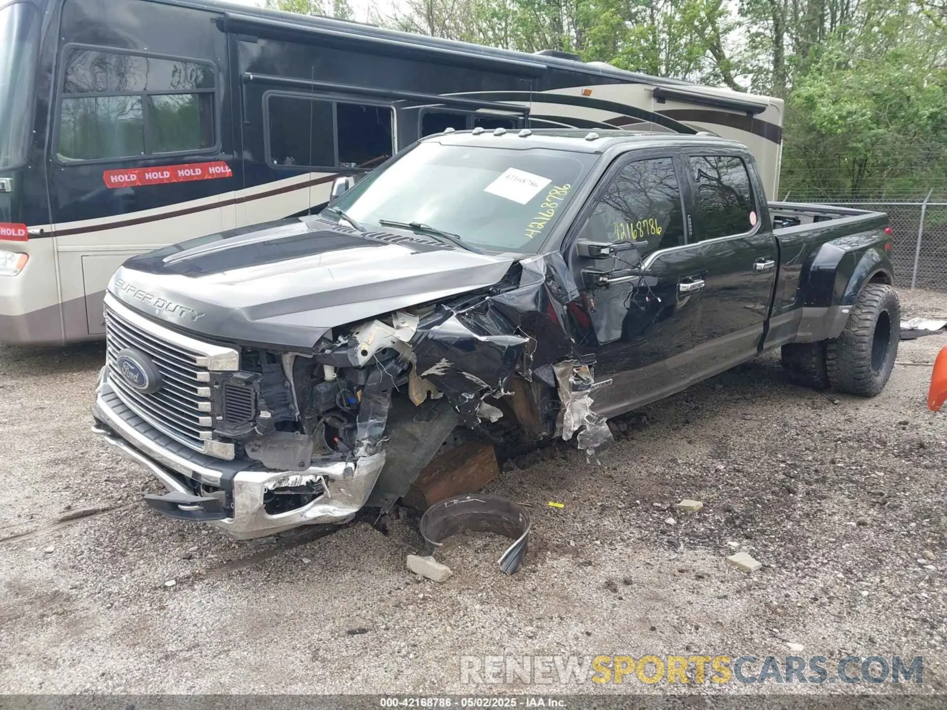 2 fotografías del automóvil dañado 1FT8W3DT4MEC25568 FORD F-350 2021