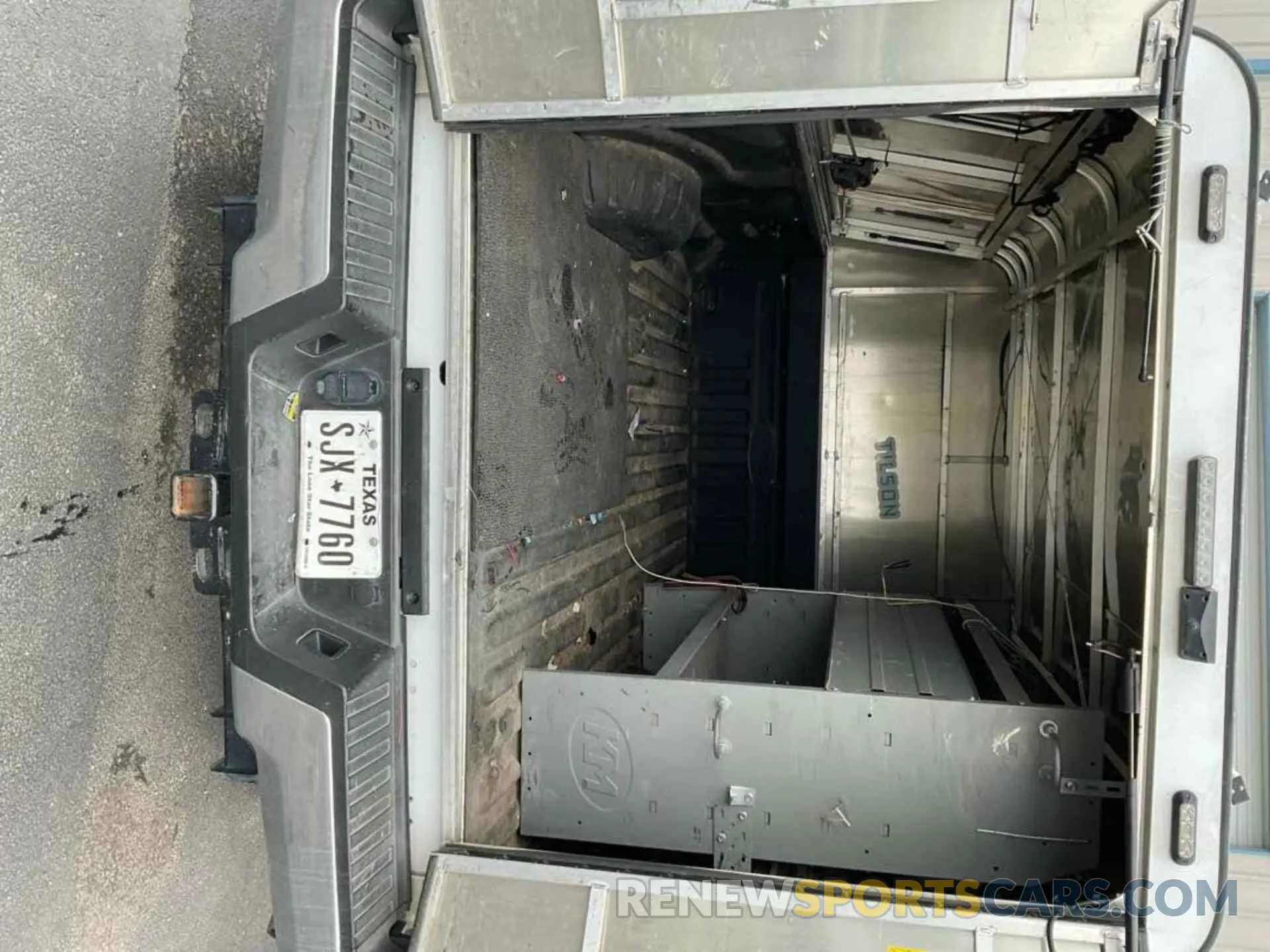 32 fotografías del automóvil dañado 1FT8W3BN0NED28105 FORD F-350 2022