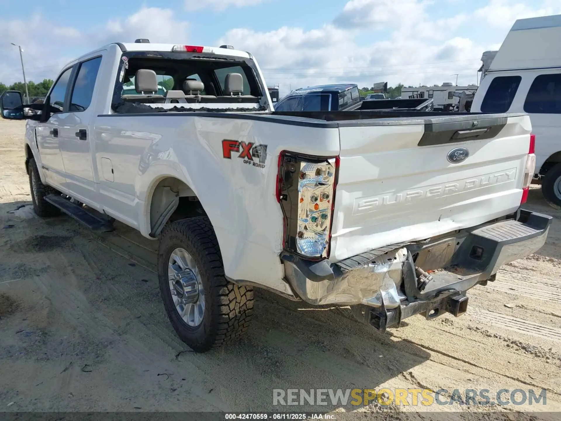 11 fotografías del automóvil dañado 1FT8W3BT2NEC05114 FORD F-350 2022
