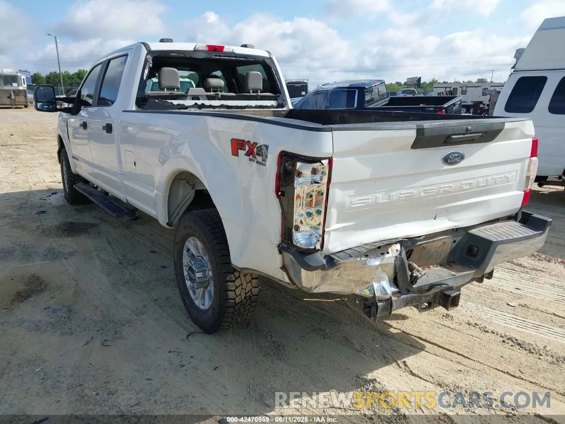 3 fotografías del automóvil dañado 1FT8W3BT2NEC05114 FORD F-350 2022