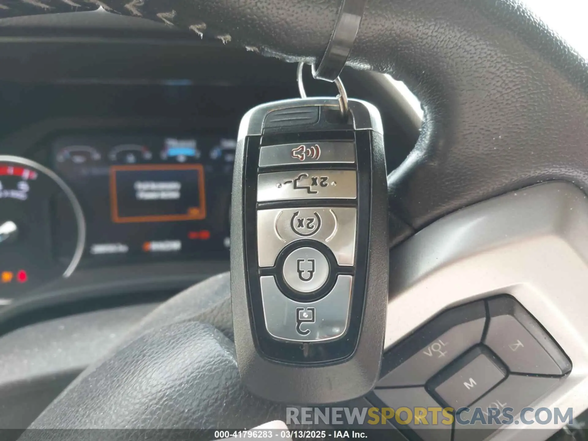 10 fotografías del automóvil dañado 1FT8W3BT4NEC45940 FORD F-350 2022